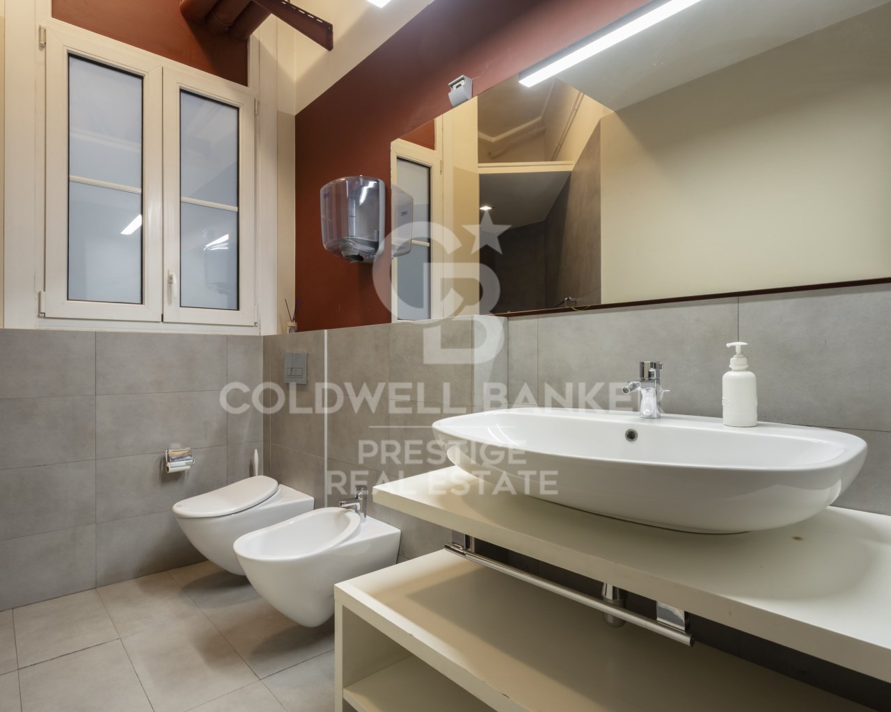 Barcelona, Catalonia, ES, 2 Bedrooms Bedrooms, ,3 BathroomsBathrooms,Residential,For Sale,1848756