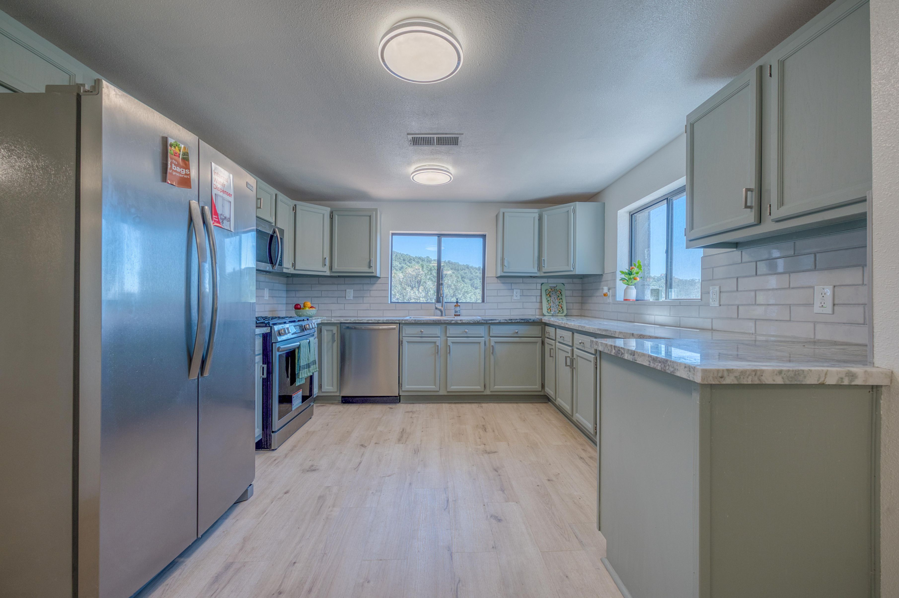 High Rolls, New Mexico, 88325, United States, 4 Bedrooms Bedrooms, ,3 BathroomsBathrooms,Residential,For Sale,1984100