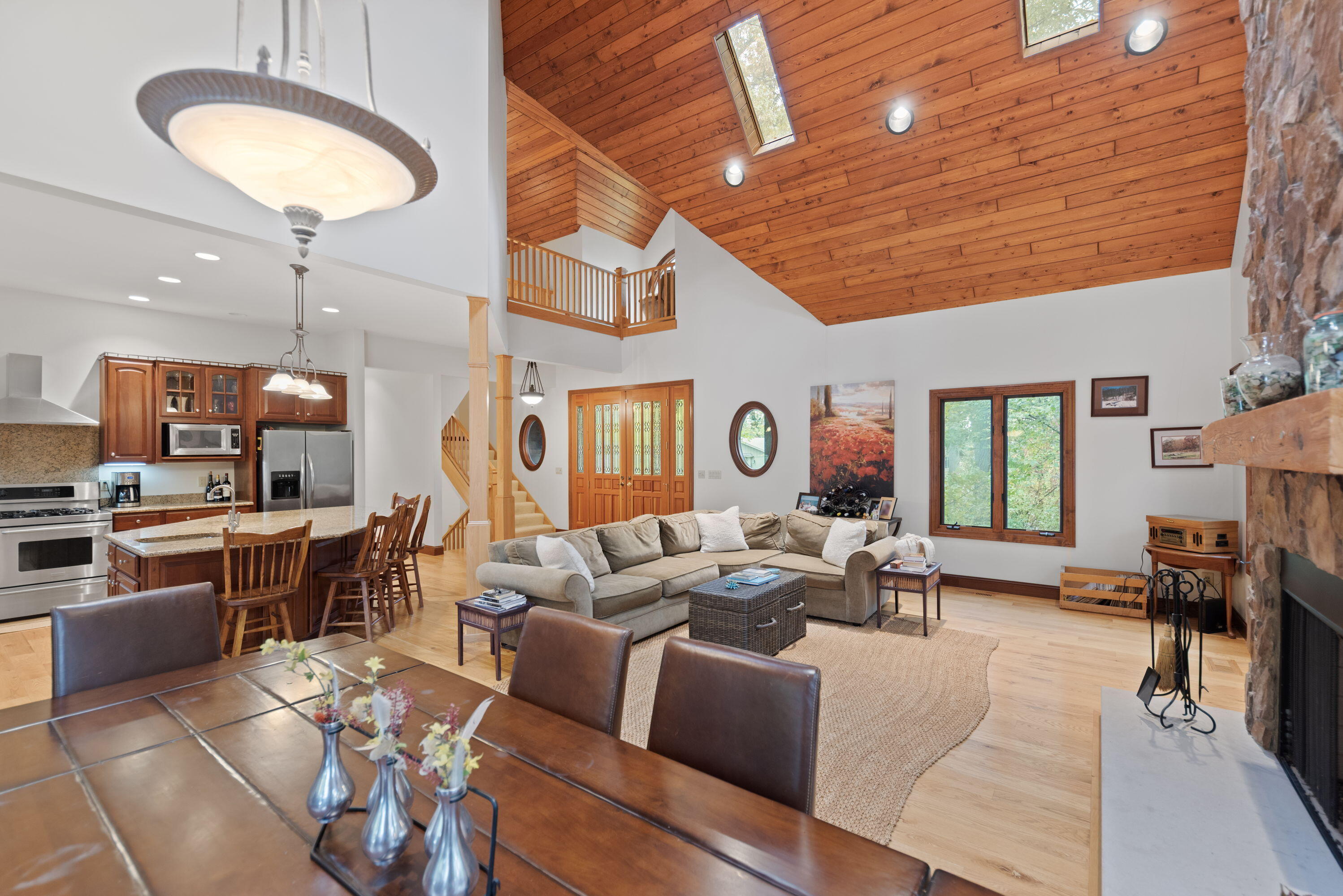 New Buffalo, Michigan, 49117, United States, 4 Bedrooms Bedrooms, ,3 BathroomsBathrooms,Residential,For Sale,1987868