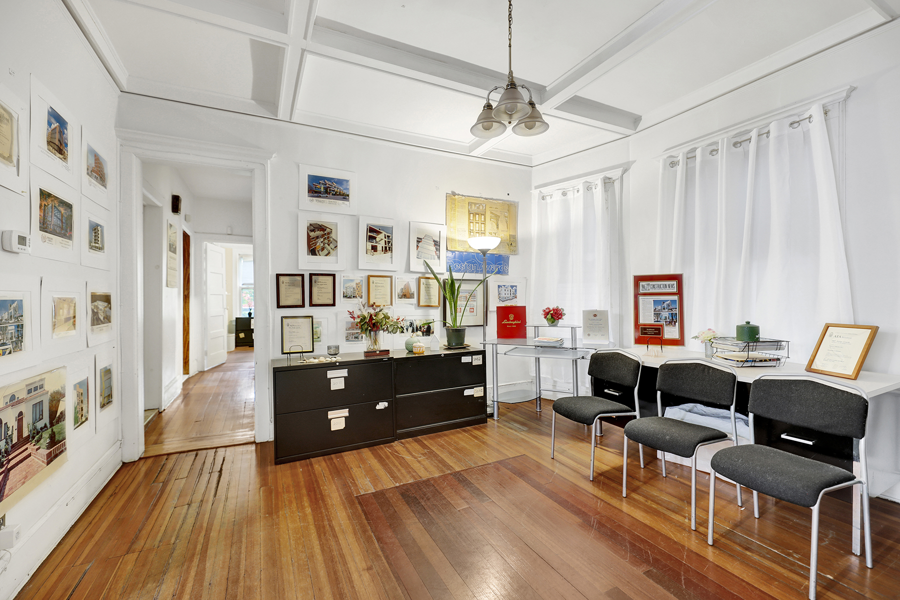 Brooklyn, New York, 11235, United States, 10 Bedrooms Bedrooms, ,4 BathroomsBathrooms,Residential,For Sale,1975814