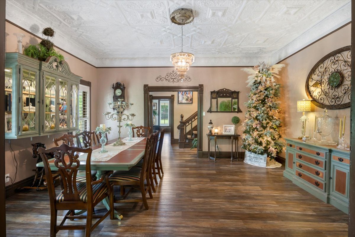 Carthage, Texas, 75633, United States, 5 Bedrooms Bedrooms, ,4 BathroomsBathrooms,Residential,For Sale,1804016