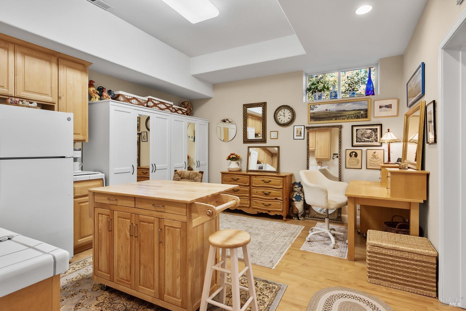 Santa Rosa, California, 95404, United States, 4 Bedrooms Bedrooms, ,4 BathroomsBathrooms,Residential,For Sale,1979173