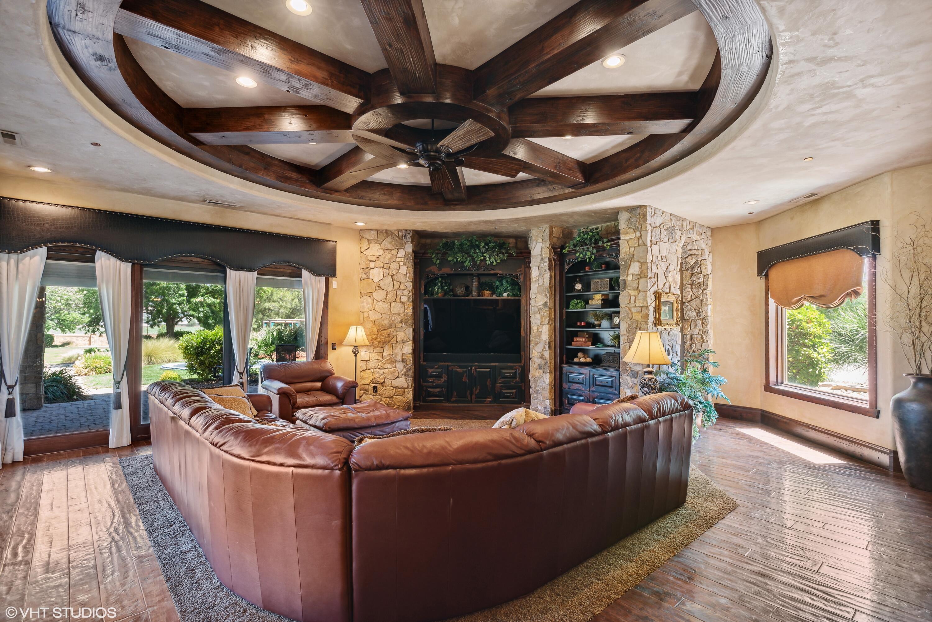 Washington, Utah, 84780, United States, 7 Bedrooms Bedrooms, ,7 BathroomsBathrooms,Residential,For Sale,2005134