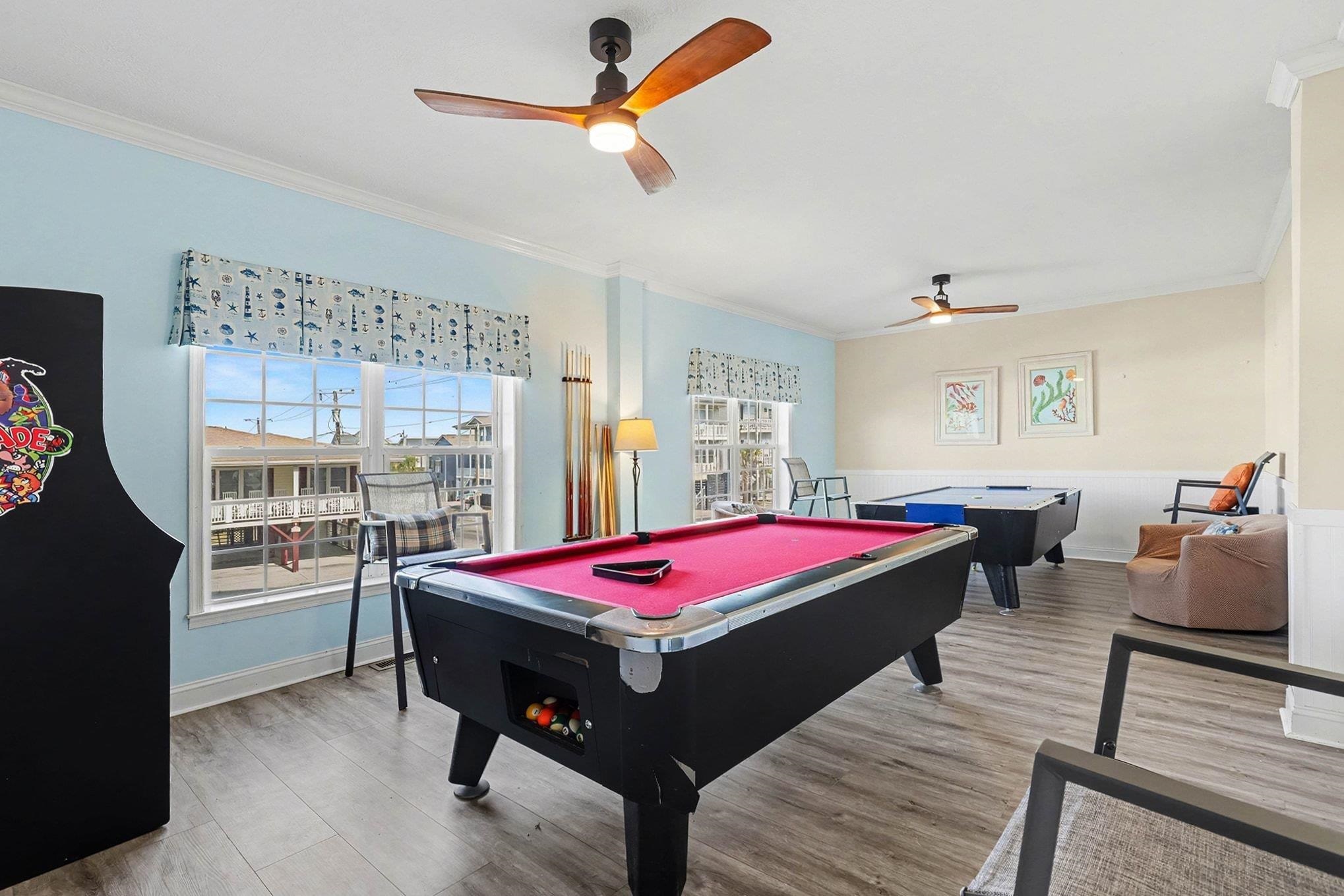 North Myrtle Beach, South Carolina, 29582, United States, 8 Bedrooms Bedrooms, ,7 BathroomsBathrooms,Residential,For Sale,2049472