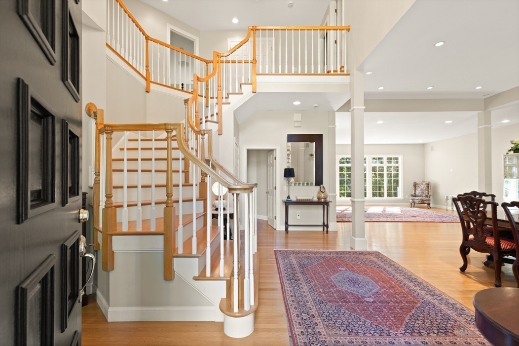 Topsfield, Massachusetts, 01983, United States, 4 Bedrooms Bedrooms, ,4 BathroomsBathrooms,Residential,For Sale,1901084