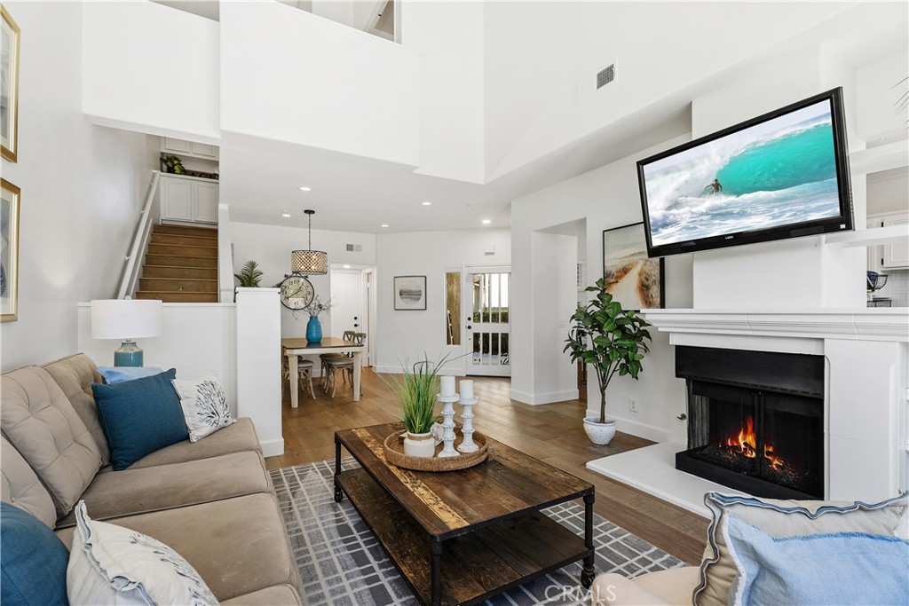 Laguna Niguel, California, 92677, United States, 2 Bedrooms Bedrooms, ,2 BathroomsBathrooms,Residential,For Sale,1947960