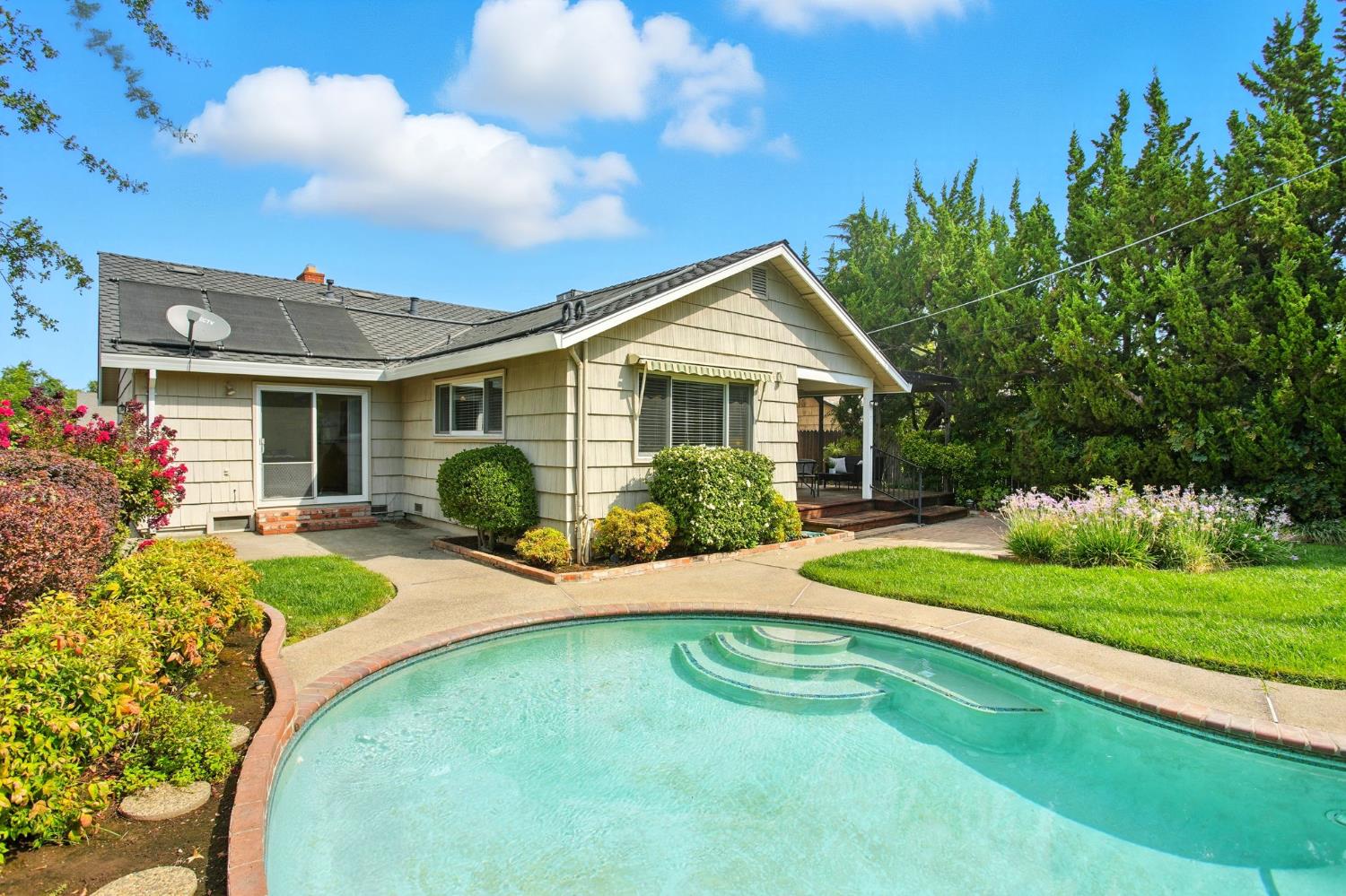 Sacramento, California, 95821, United States, 2 Bedrooms Bedrooms, ,2 BathroomsBathrooms,Residential,For Sale,1939306