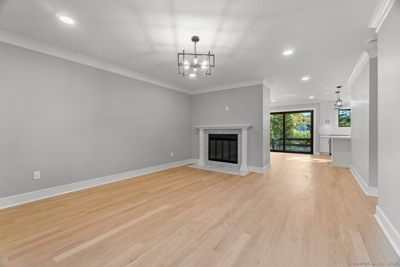 Old Saybrook, Connecticut, 06475, United States, 2 Bedrooms Bedrooms, ,2 BathroomsBathrooms,Residential,For Sale,1957011