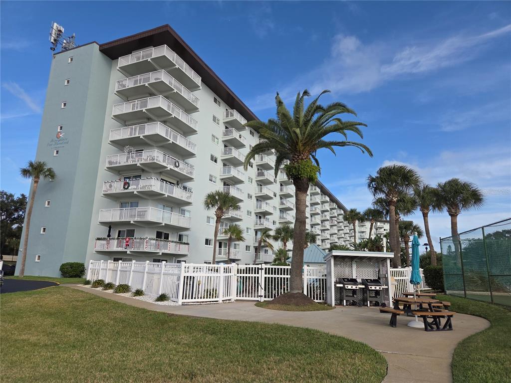 Silver Beach Ave, Daytona Beach, FL 32118