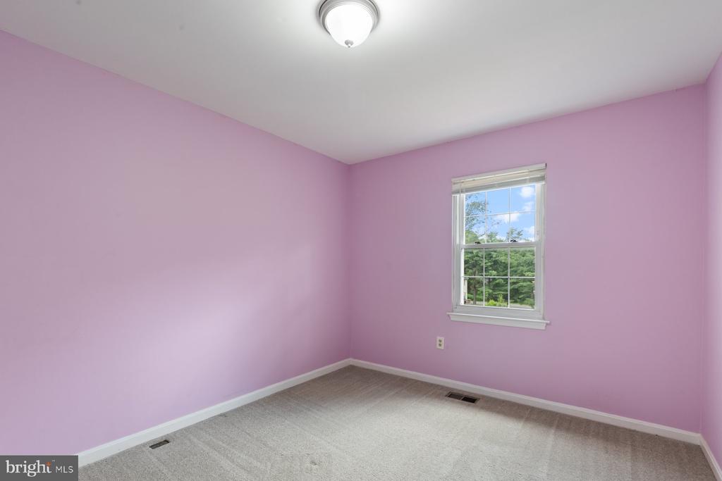 Rockville, Maryland, 20852, United States, 4 Bedrooms Bedrooms, ,4 BathroomsBathrooms,Residential,For Sale,1916260
