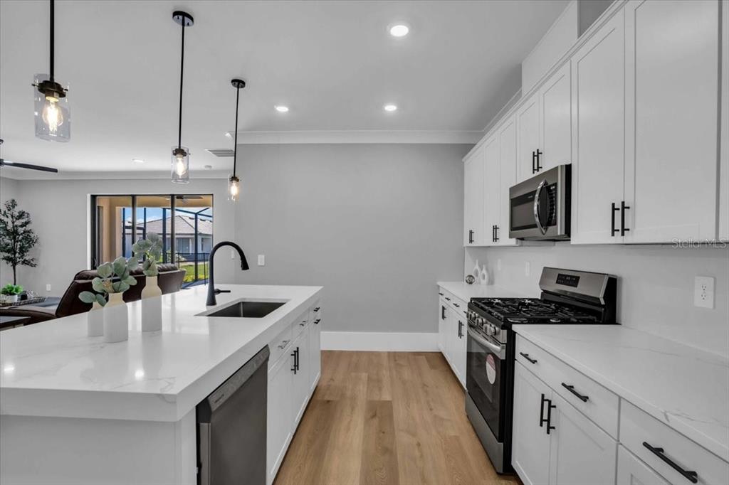 Bradenton, Florida, 34211, United States, 4 Bedrooms Bedrooms, ,3 BathroomsBathrooms,Residential,For Sale,1987959