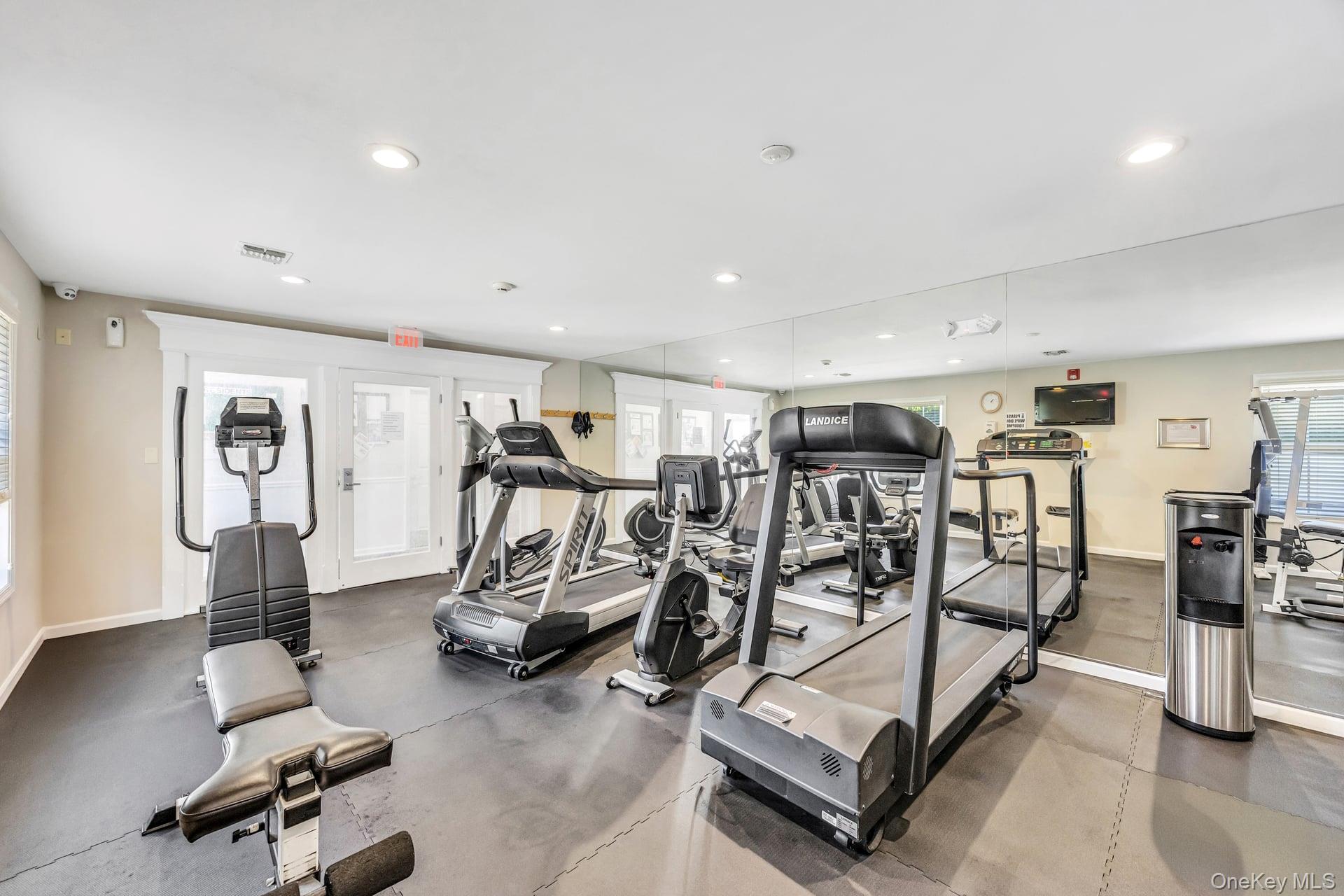 Nesconset, New York, 11767, United States, 2 Bedrooms Bedrooms, ,2 BathroomsBathrooms,Residential,For Sale,1988274