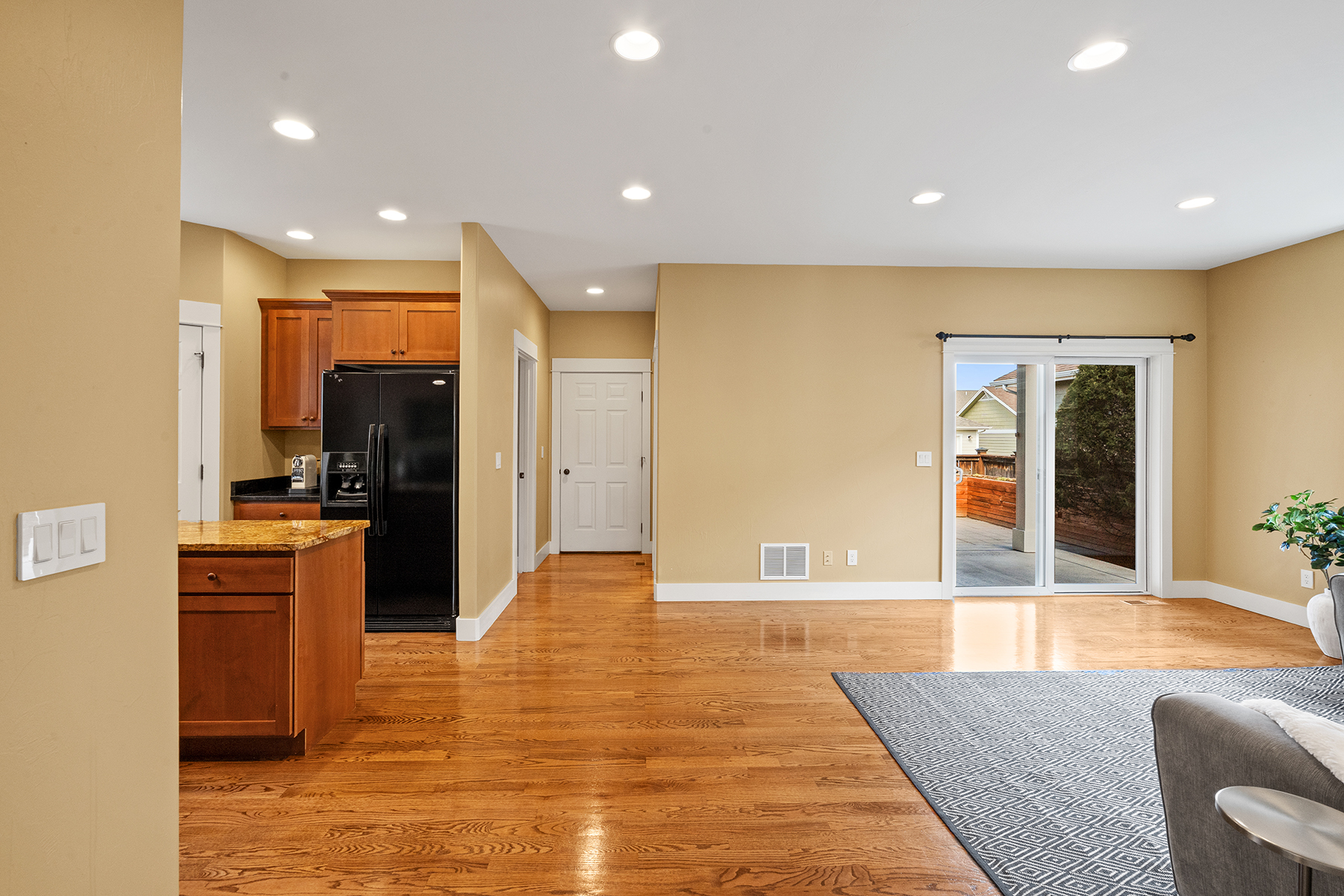  3179 Spring Ridge Drive - 物件實景
