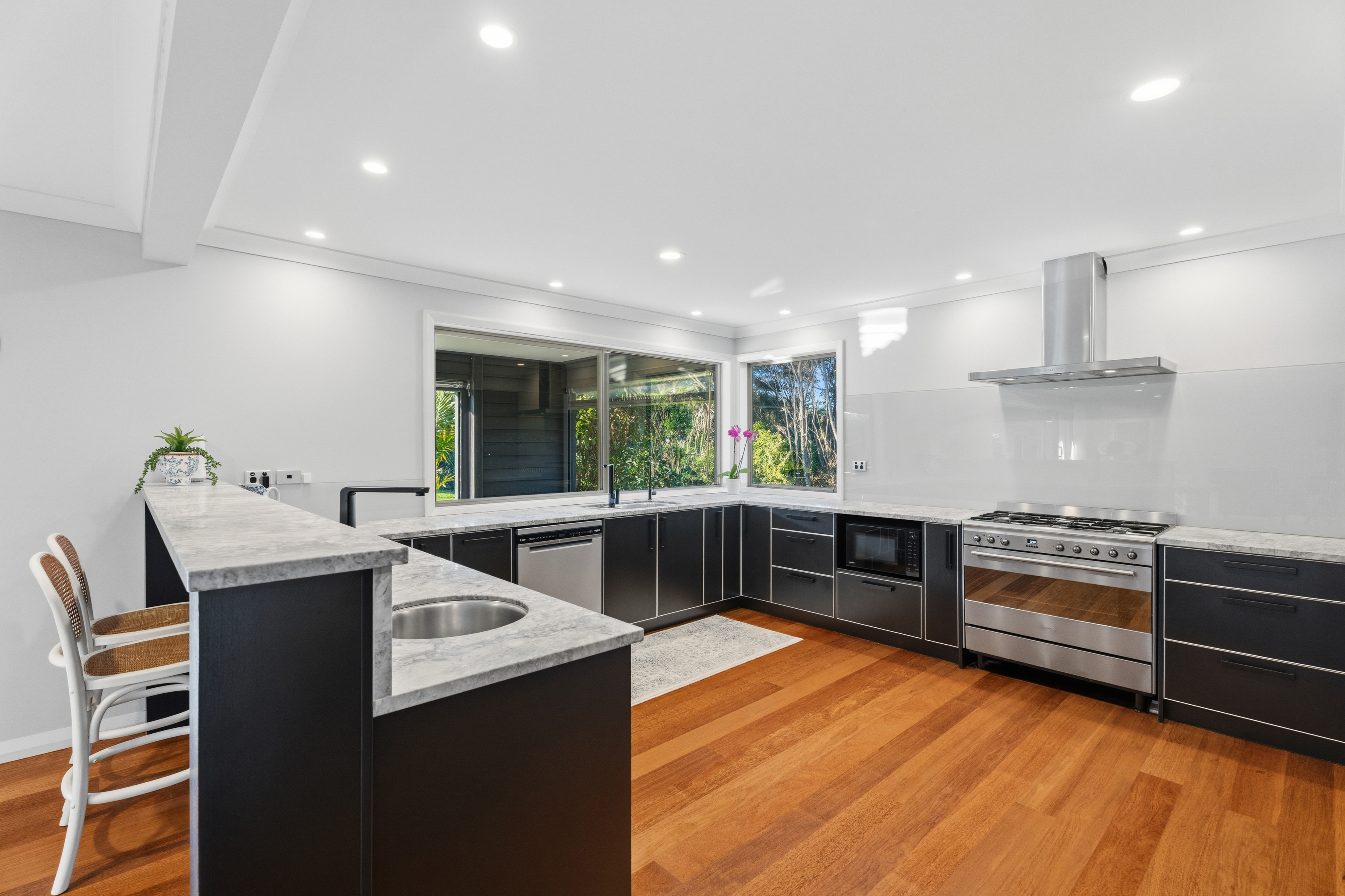  875 Hibiscus Coast Highway, Waiwera - 物件實景