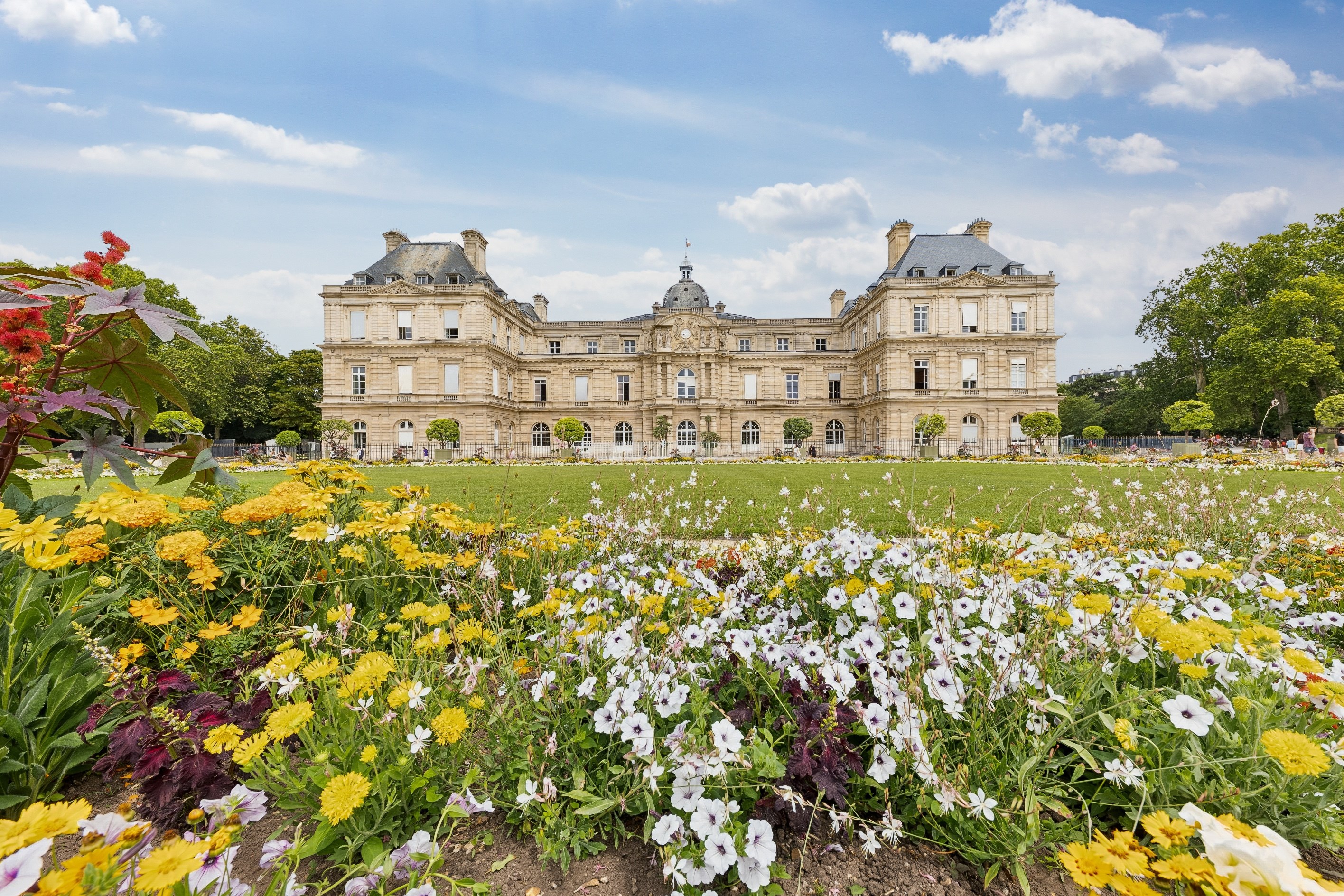  To sell- perfect condition-Place de l