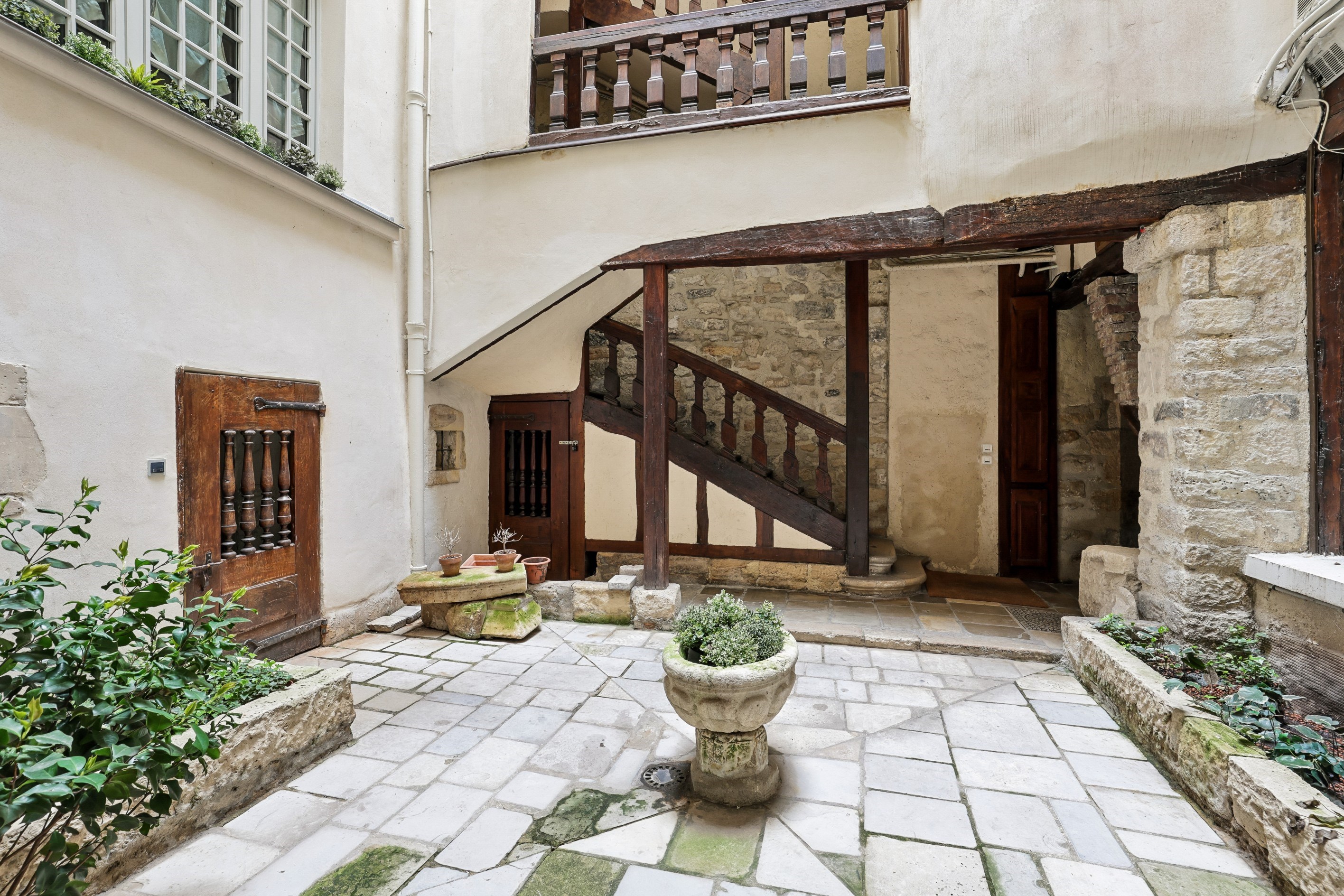  Charm and tranquility just steps from Notre-Dame and Île de la Cité - 物件實景