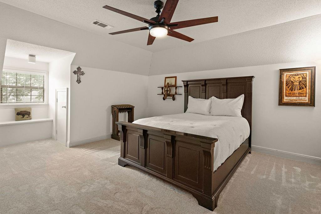 Mandeville, Louisiana, 70471, United States, 4 Bedrooms Bedrooms, ,5 BathroomsBathrooms,Residential,For Sale,1828156