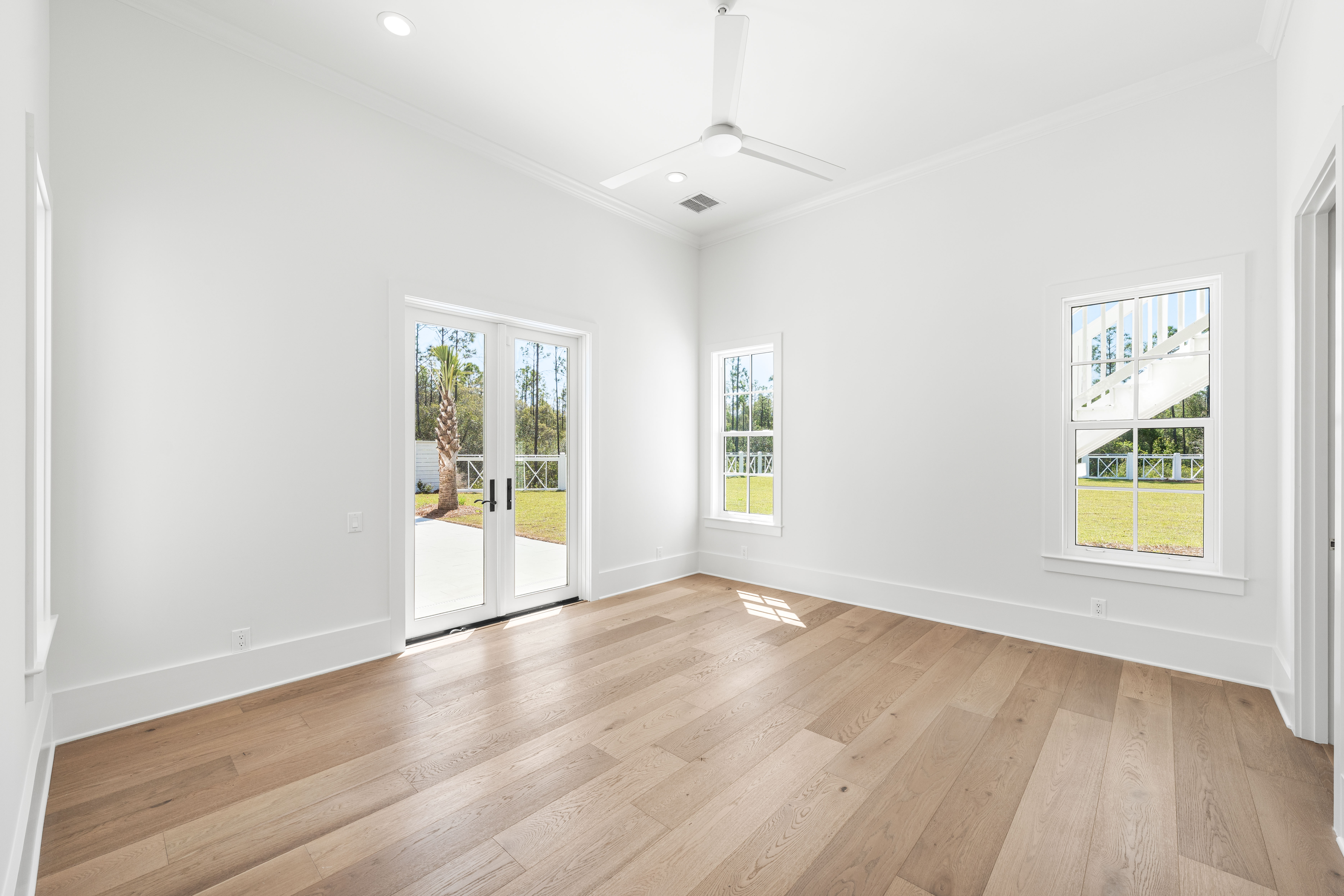  Magnificent Half-Acre Estate With Outdoor Oasis and Casita - 物件實景