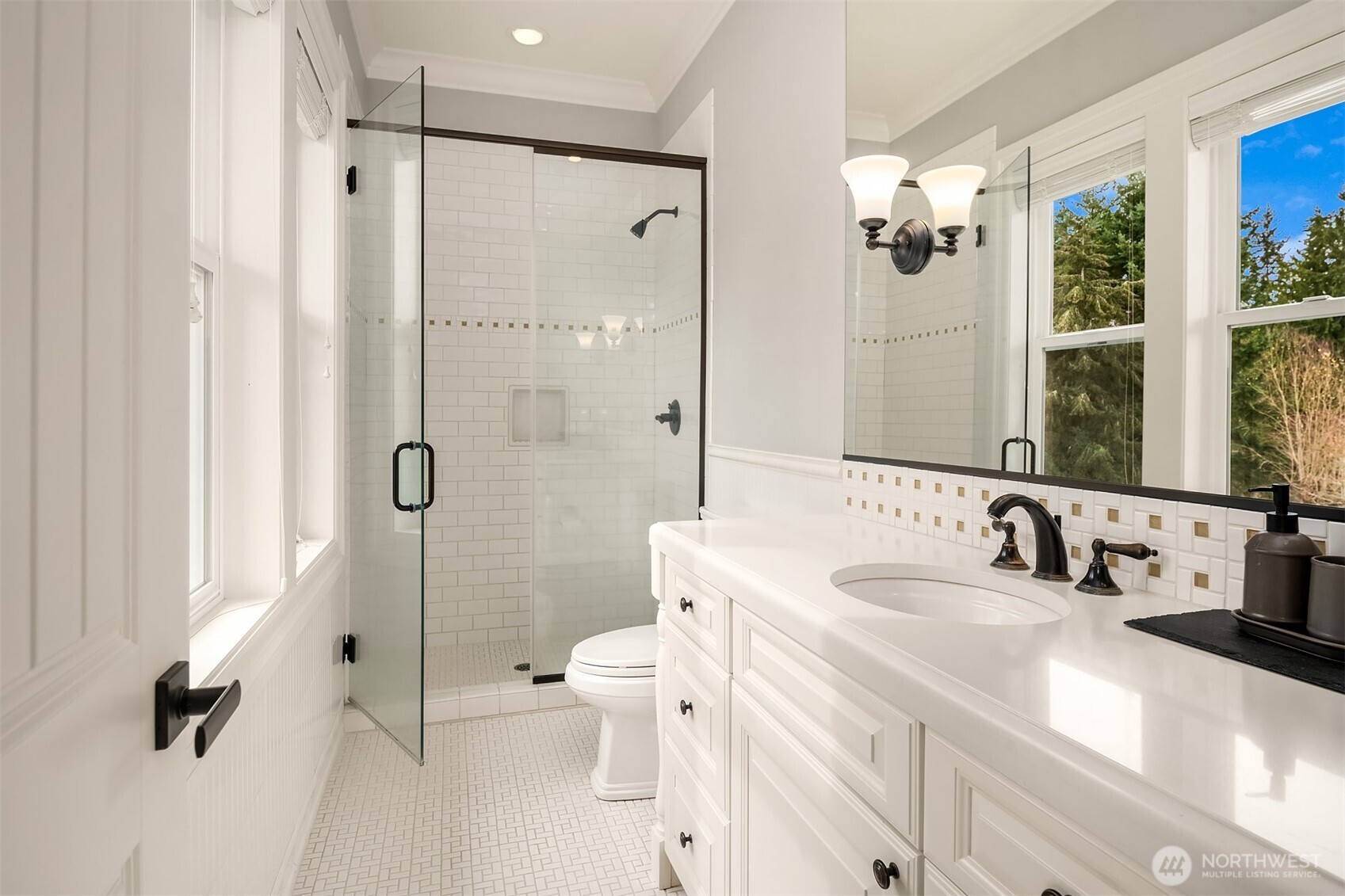 Graham, Washington, 98338, United States, 9 Bedrooms Bedrooms, ,6 BathroomsBathrooms,Residential,For Sale,1768566