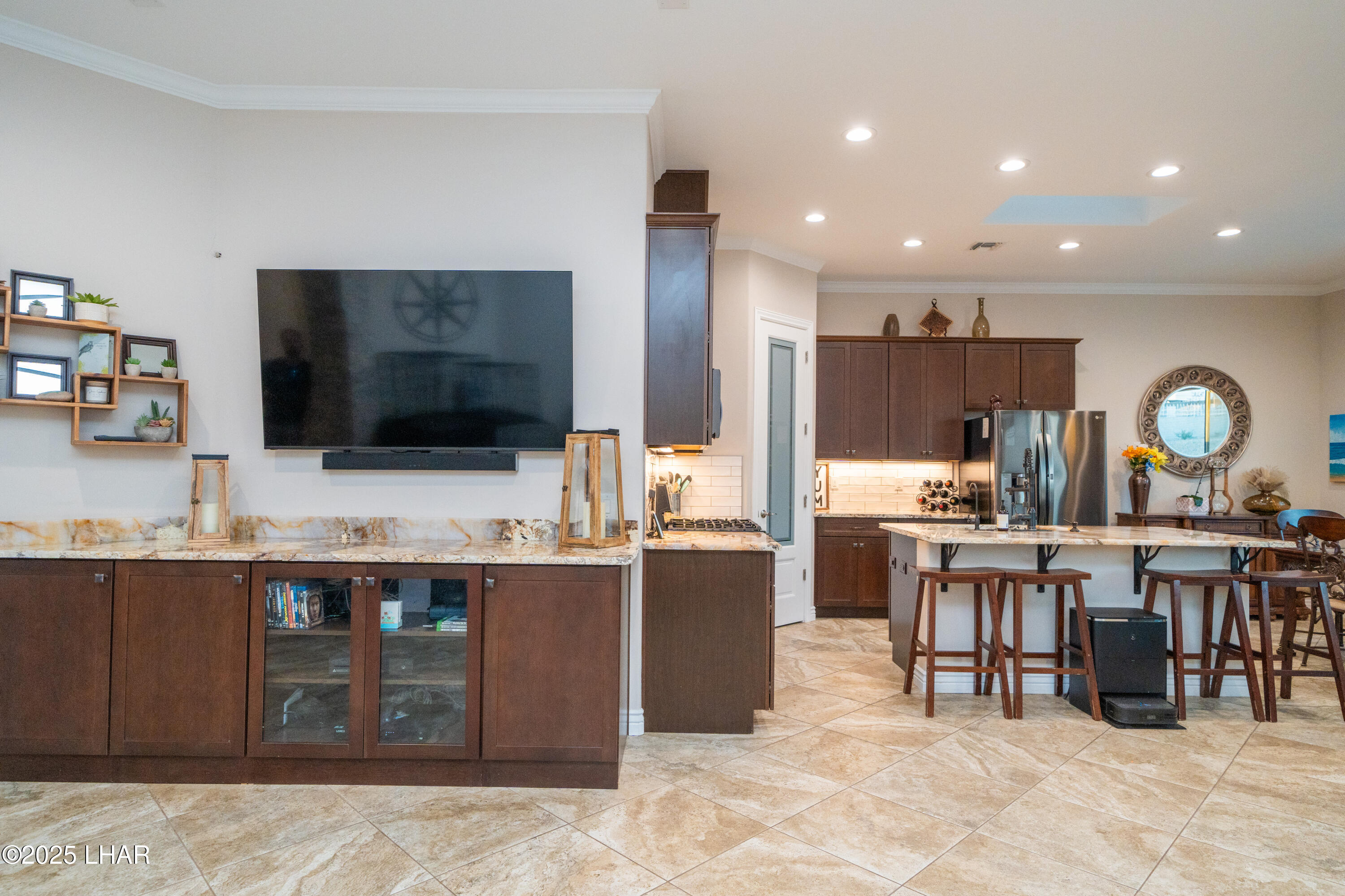 Lake Havasu City, Arizona, 86403, United States, 3 Bedrooms Bedrooms, ,4 BathroomsBathrooms,Residential,For Sale,1827027