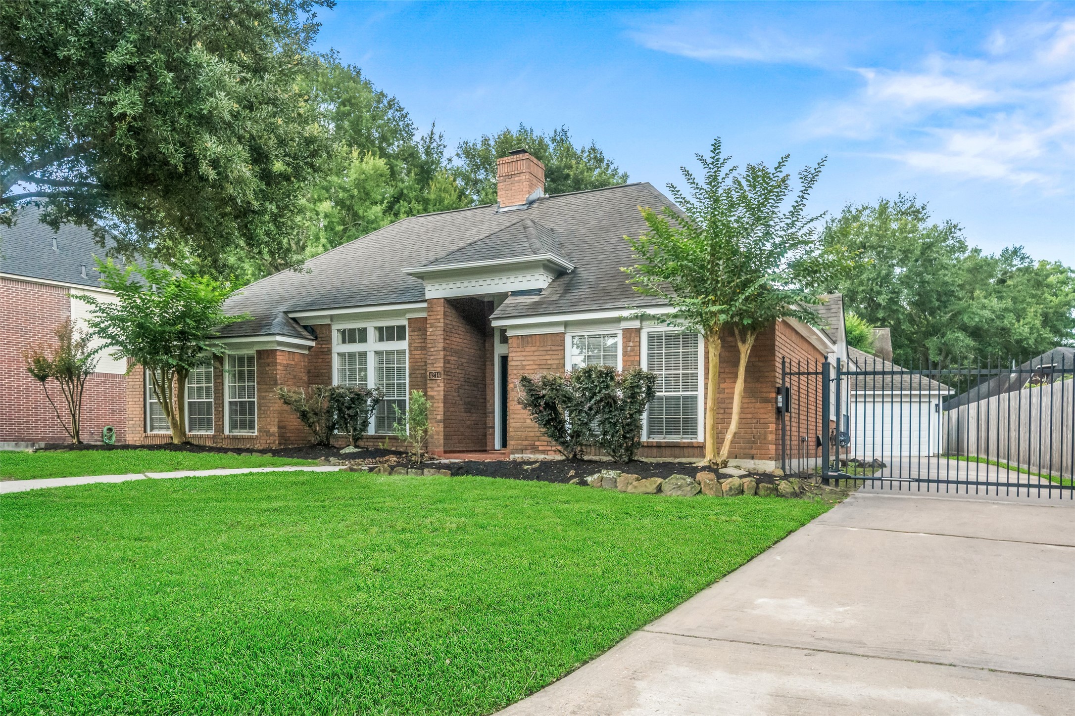  4214 Meadow Forest Lane - 物件實景
