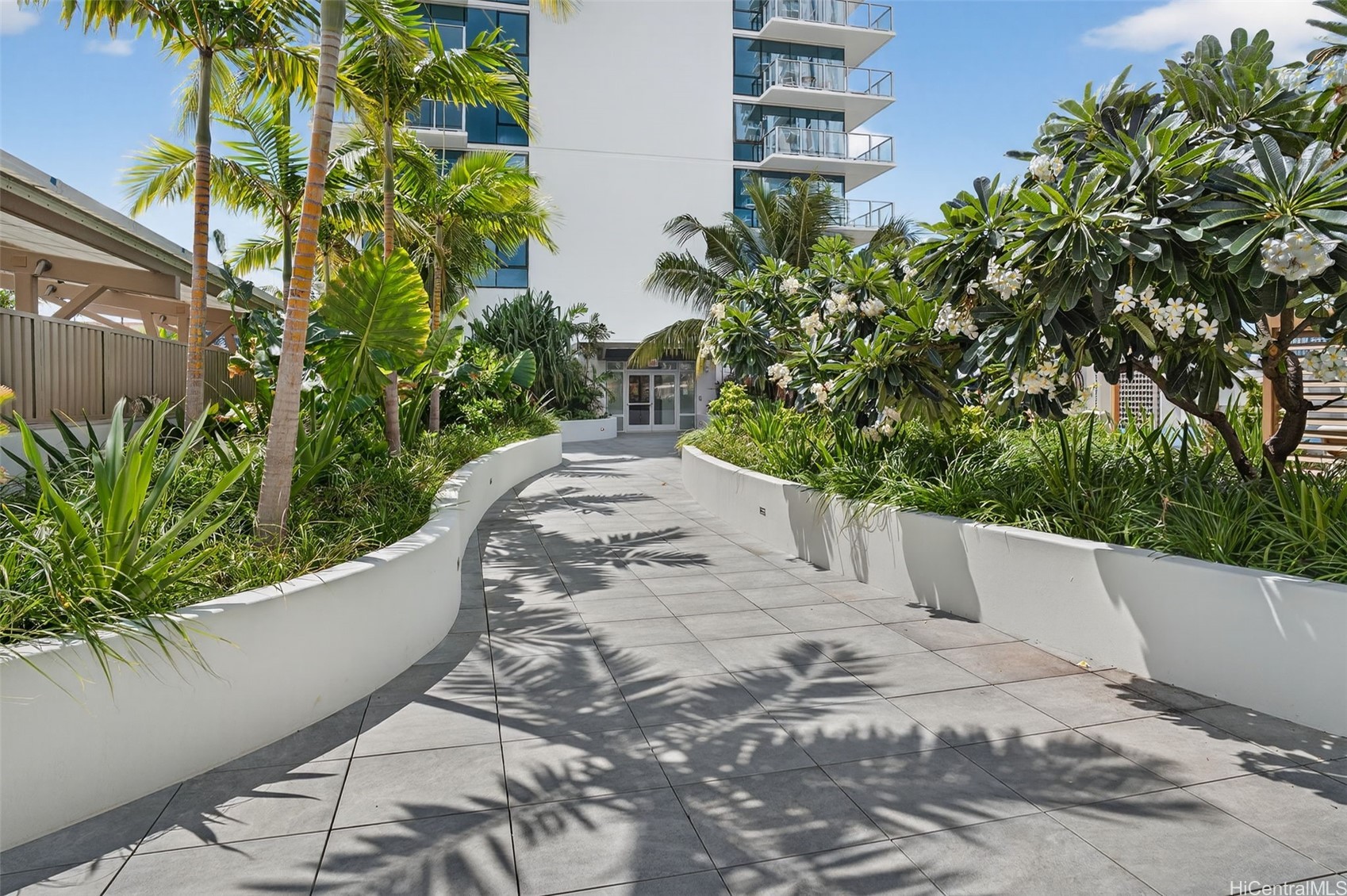 Honolulu, Hawaii, 96814, United States, 2 Bedrooms Bedrooms, ,2 BathroomsBathrooms,Residential,For Sale,2003184