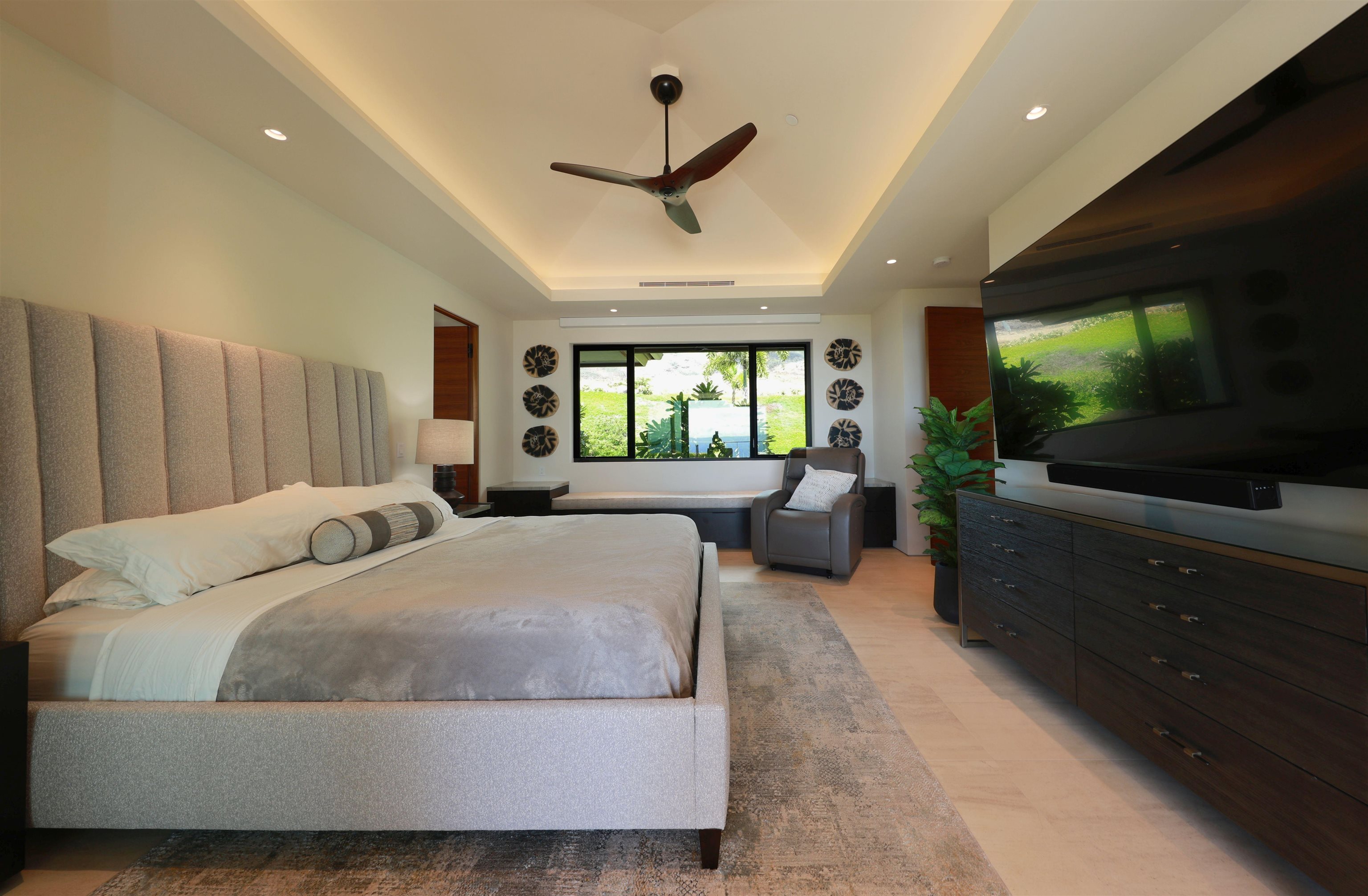 Lahaina, Hawaii, 96761, United States, 5 Bedrooms Bedrooms, ,6 BathroomsBathrooms,Residential,For Sale,1991051