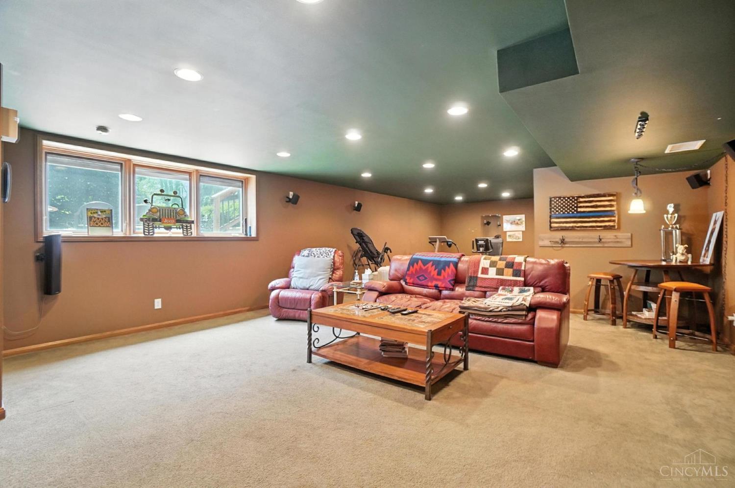 Turtle Creek Twp, Ohio, 45036, United States, 3 Bedrooms Bedrooms, ,4 BathroomsBathrooms,Residential,For Sale,1885358