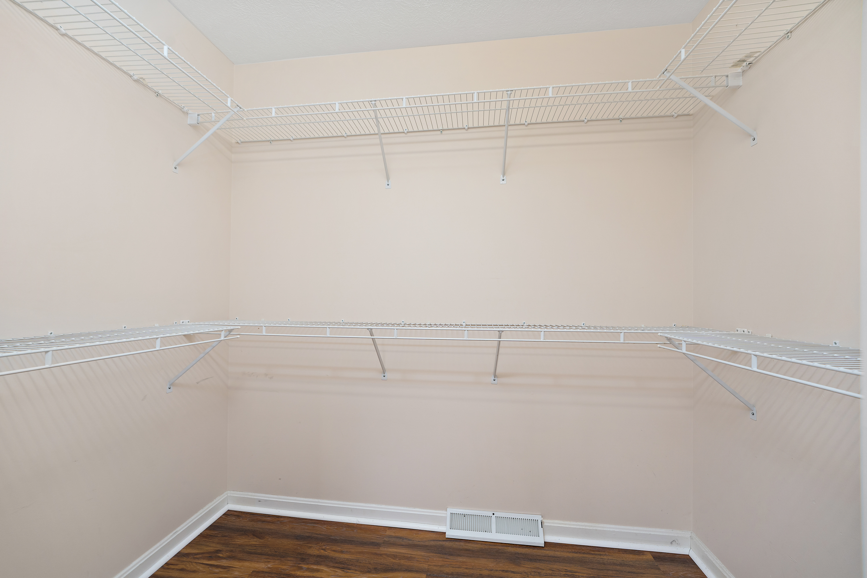  1006-1008 Middletown Road, Pittsburgh, PA 15205 - 物件實景