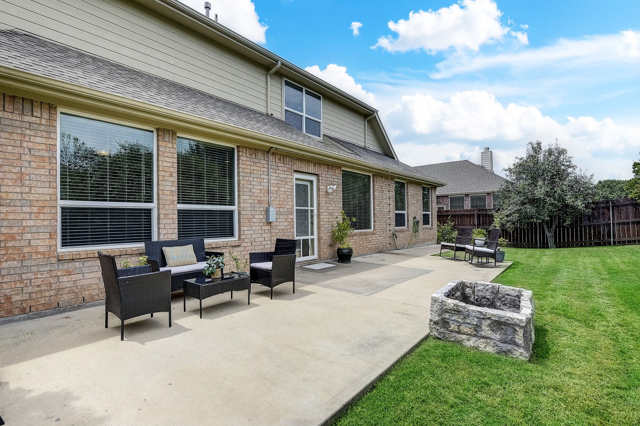 Little Elm, Texas, 75068, United States, 4 Bedrooms Bedrooms, ,4 BathroomsBathrooms,Residential,For Sale,1924720