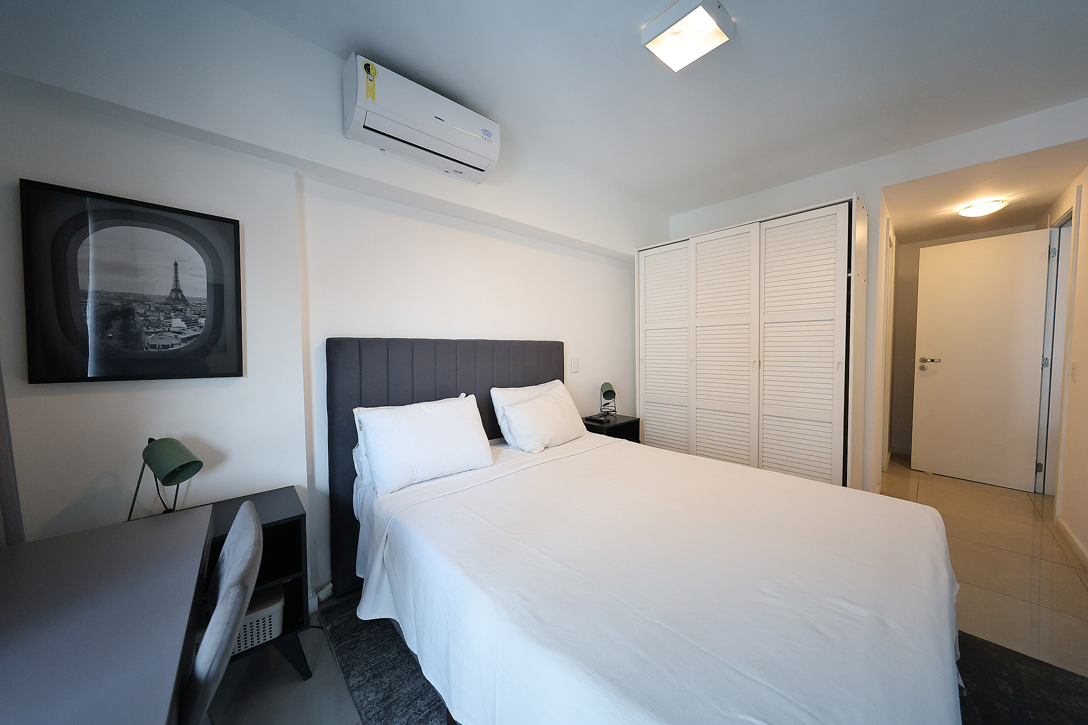  Apartment with Exclusive Services One Block from the Beach in Ipanema - 物件實景