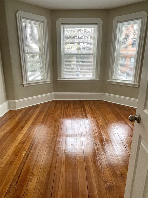 Somerville, Massachusetts, 02144, United States, 5 Bedrooms Bedrooms, ,3 BathroomsBathrooms,Residential,For Sale,1709211