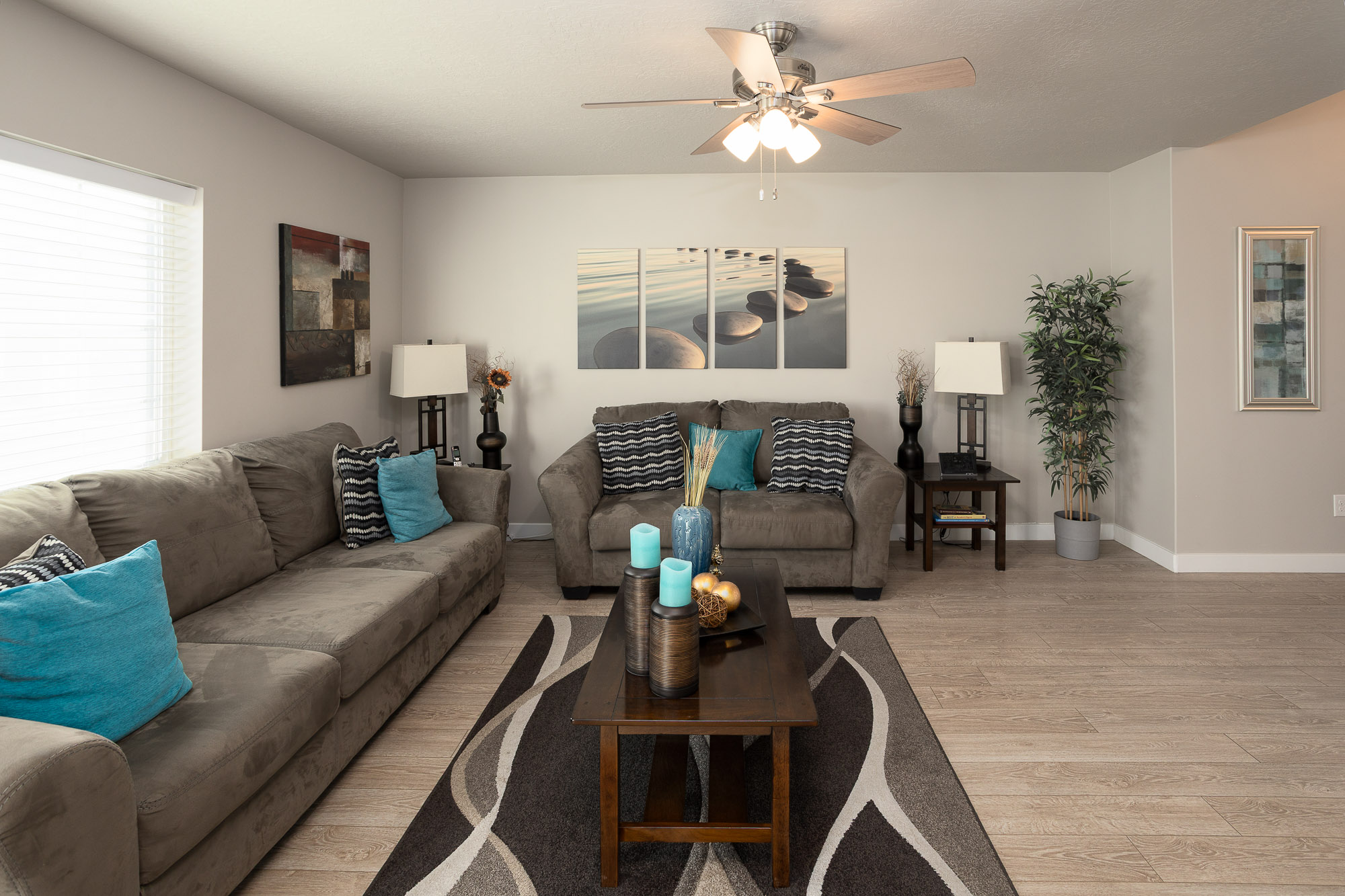 Provo, Utah, 84601, United States, 4 Bedrooms Bedrooms, ,3 BathroomsBathrooms,Residential,For Sale,1978881