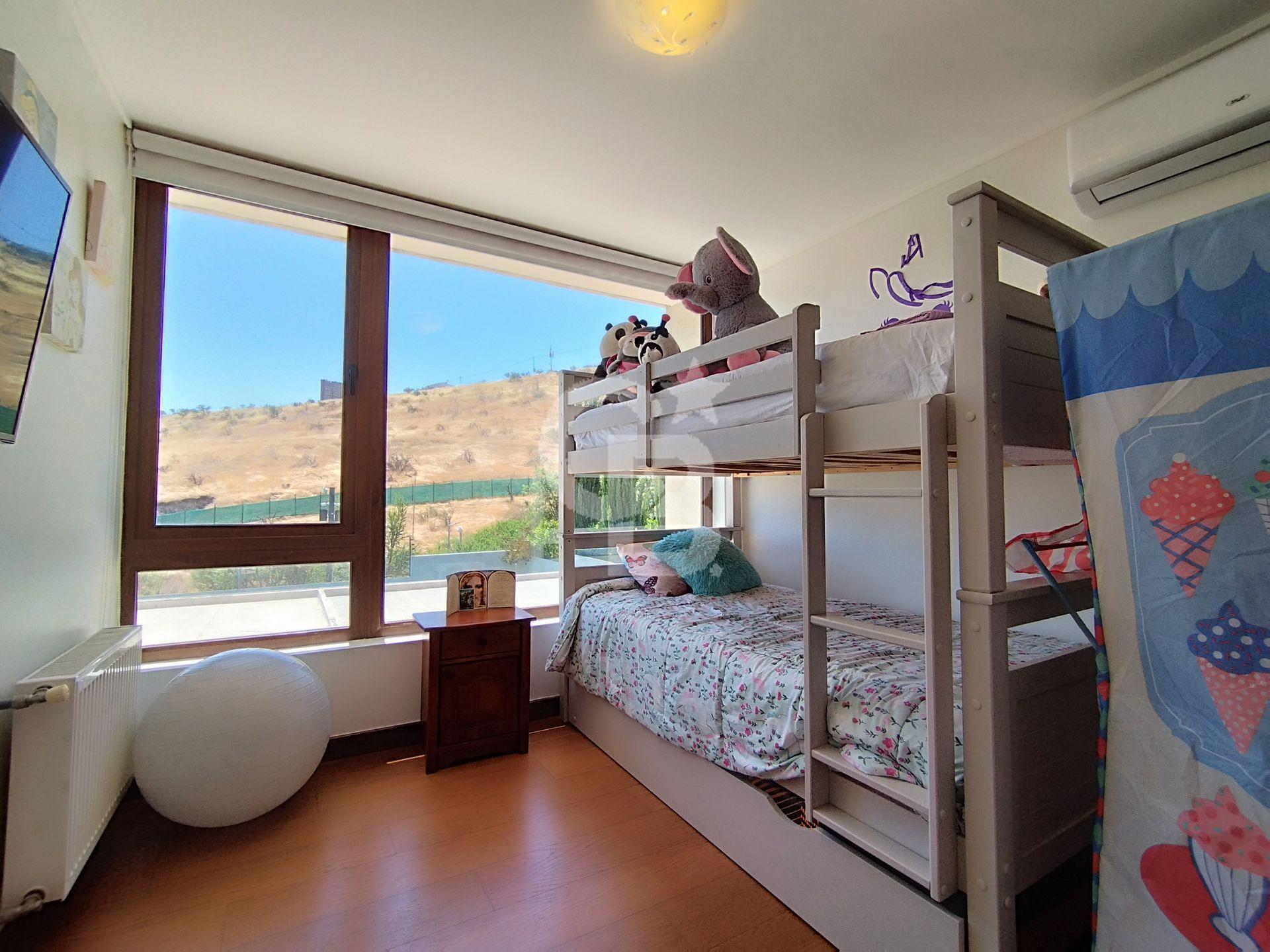 Colina, Chile, 5 Bedrooms Bedrooms, ,4 BathroomsBathrooms,Residential,For Sale,1998883