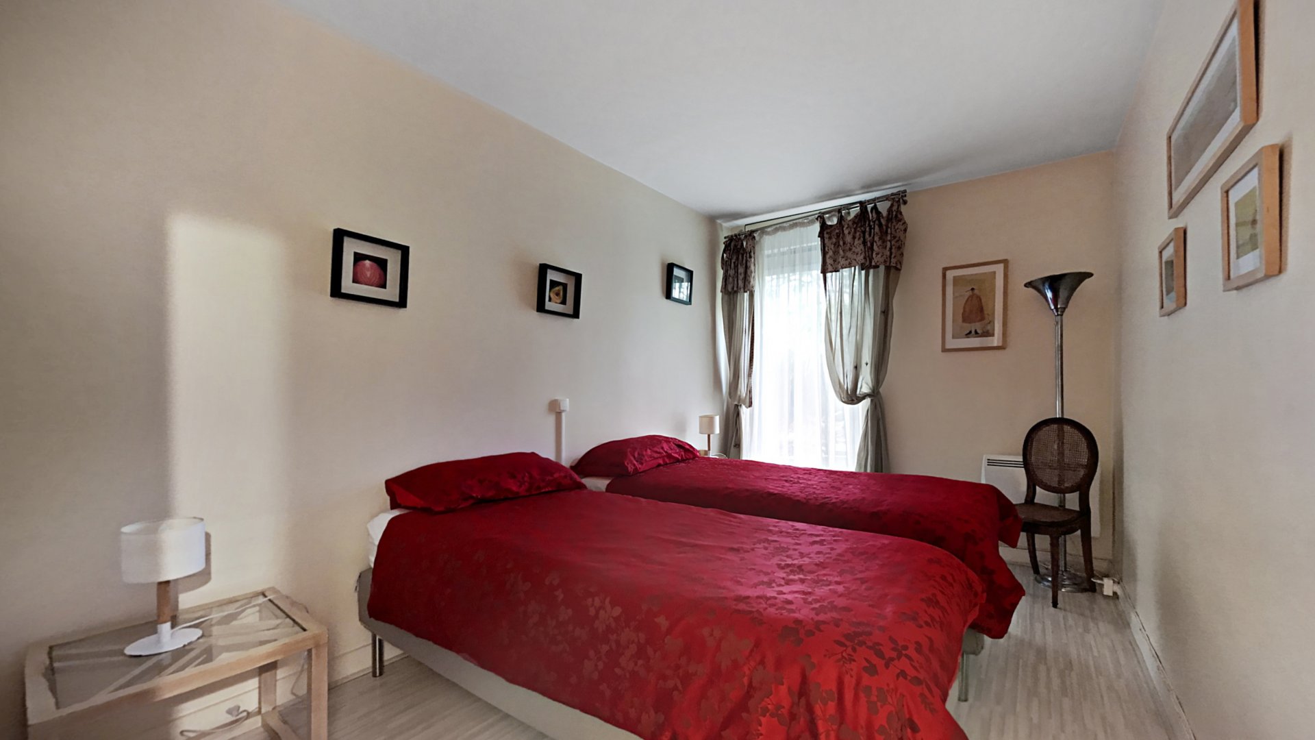 Paris 18th, Île-de-France, 75018, FR, 2 Bedrooms Bedrooms, ,3 BathroomsBathrooms,Residential,For Sale,1440589