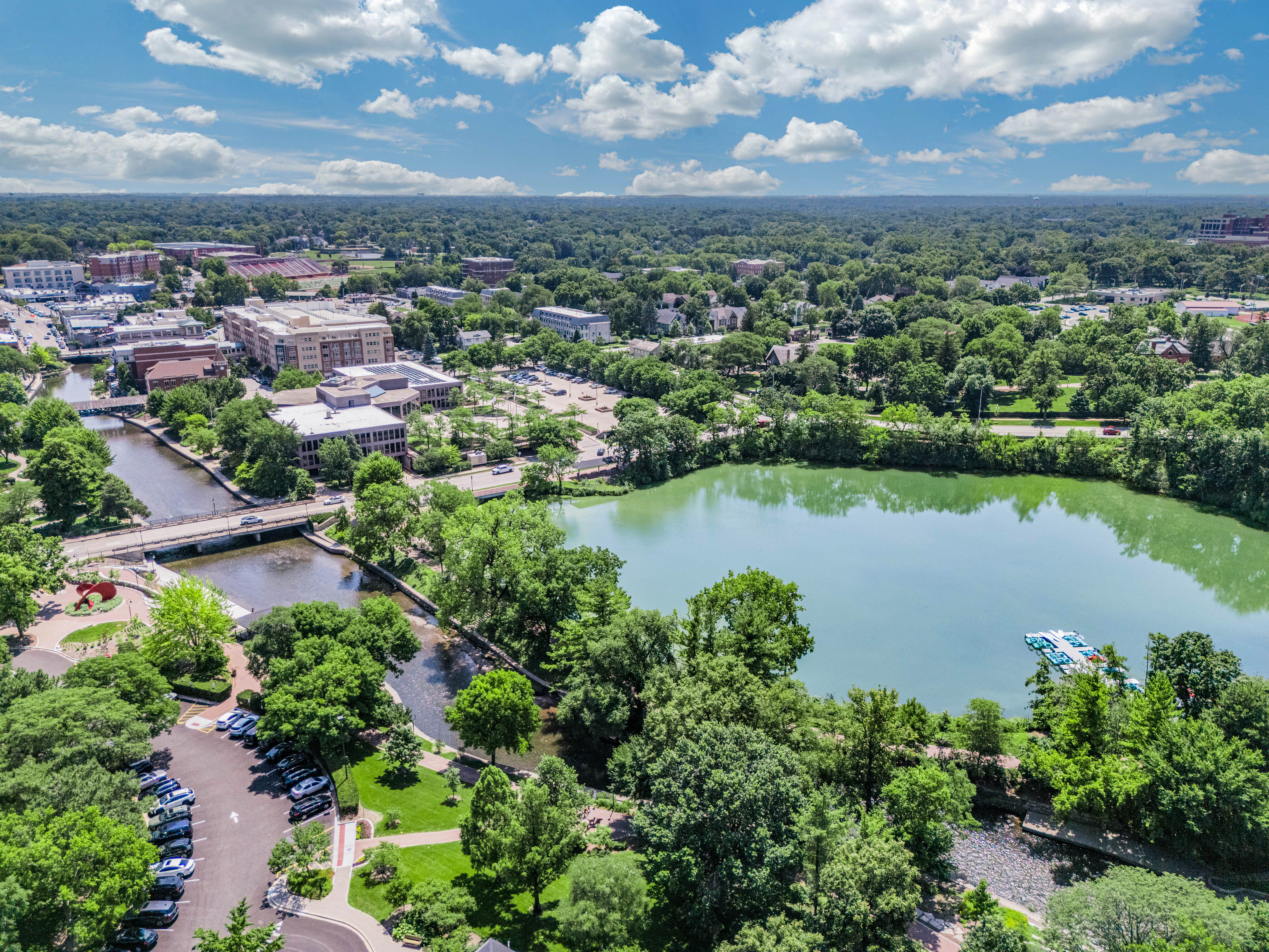  Experience Exceptional Luxury Living in Naperville