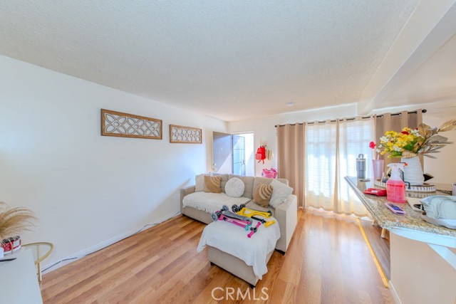 Anaheim, California, 92804, United States, ,Residential,For Sale,1978025