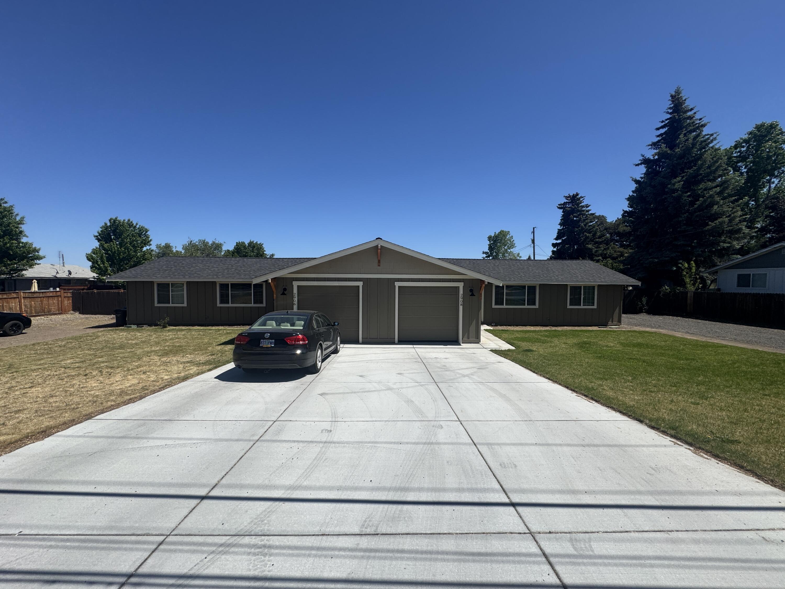 Redmond, Oregon, 97756, United States, ,Residential,For Sale,1937822