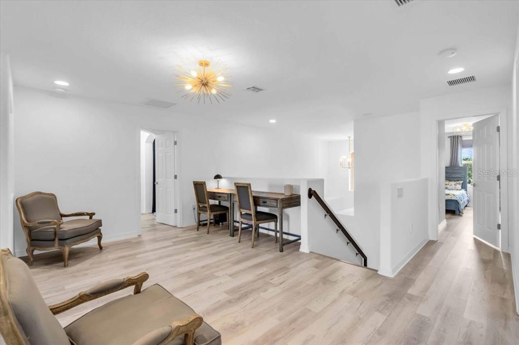 Venice, Florida, 34292, United States, 5 Bedrooms Bedrooms, ,3 BathroomsBathrooms,Residential,For Sale,1874591