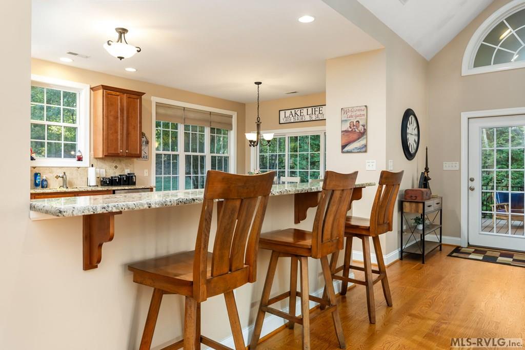 Boydton, Virginia, 23917, United States, 5 Bedrooms Bedrooms, ,4 BathroomsBathrooms,Residential,For Sale,1991597