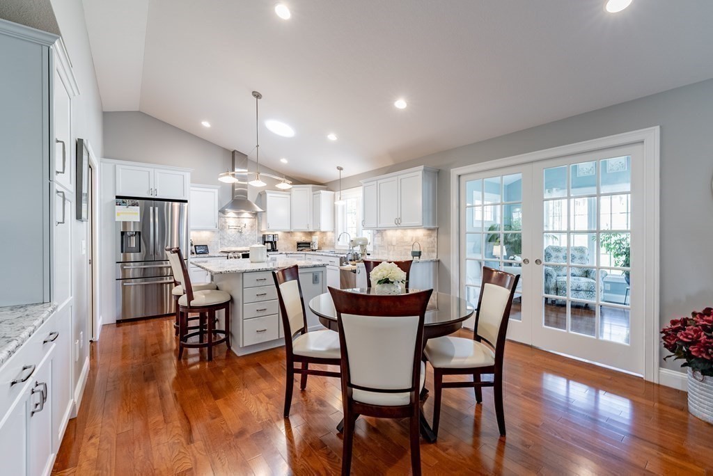 Ludlow, Massachusetts, 01056, United States, 2 Bedrooms Bedrooms, ,2 BathroomsBathrooms,Residential,For Sale,1925216