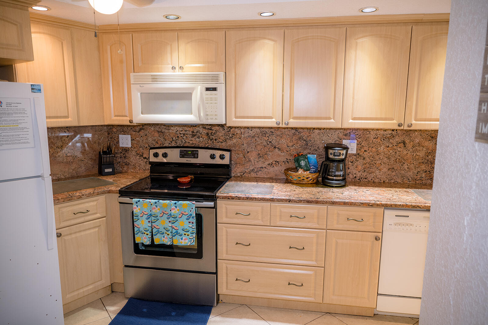 KEY LARGO, Florida, 33037, United States, 2 Bedrooms Bedrooms, ,2 BathroomsBathrooms,Residential,For Sale,1891316