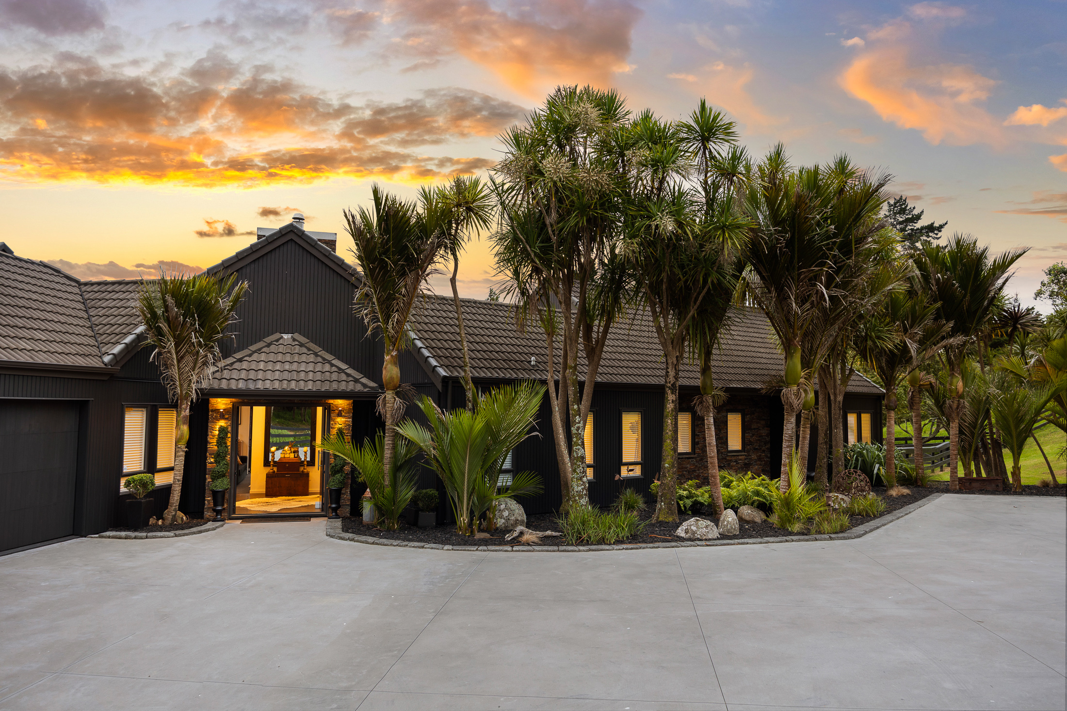  Exclusive and Private Estate with Presence - 物件實景