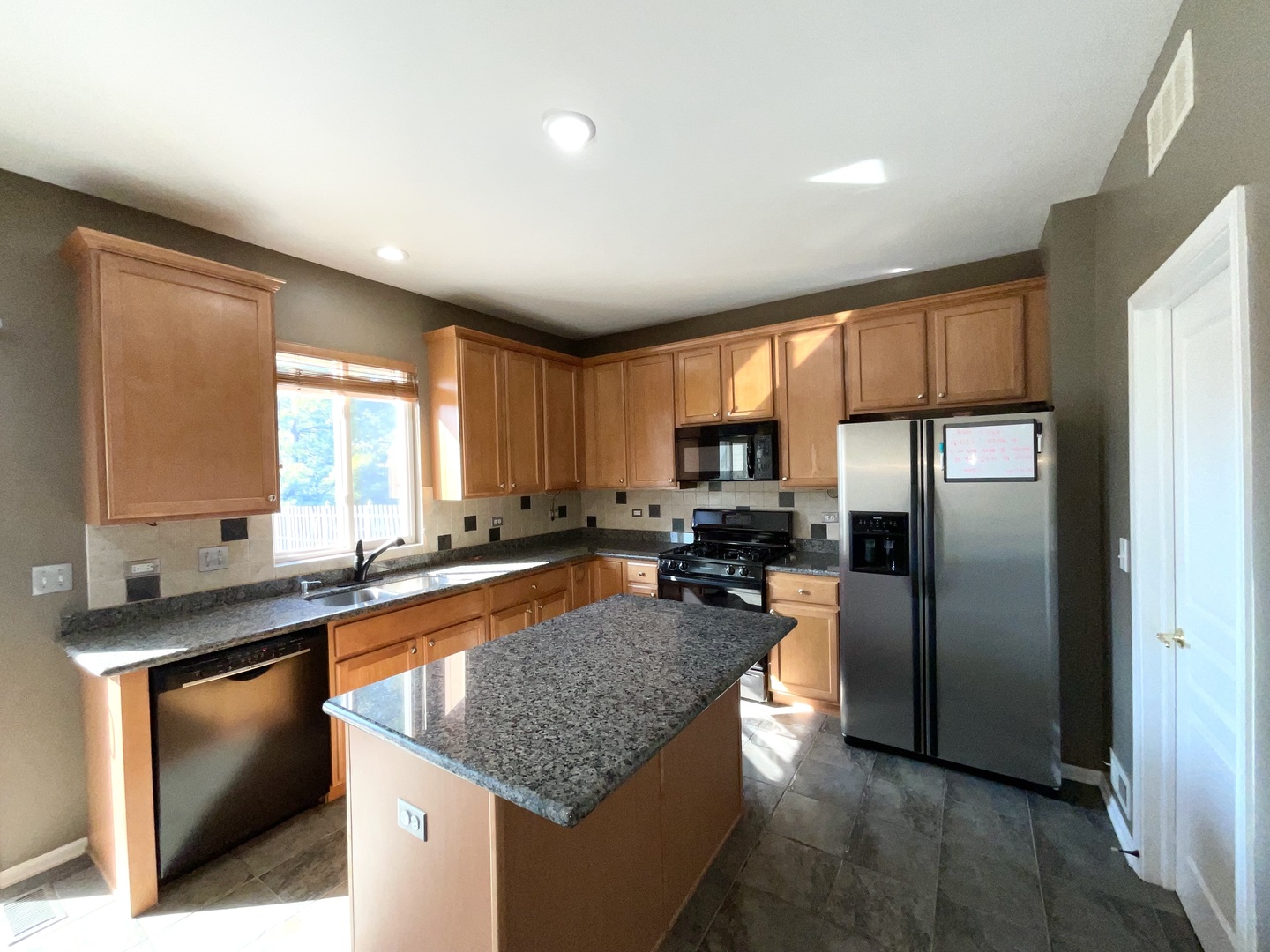 Bolingbrook, Illinois, 60490, United States, 4 Bedrooms Bedrooms, ,3 BathroomsBathrooms,Residential,For Sale,1958387