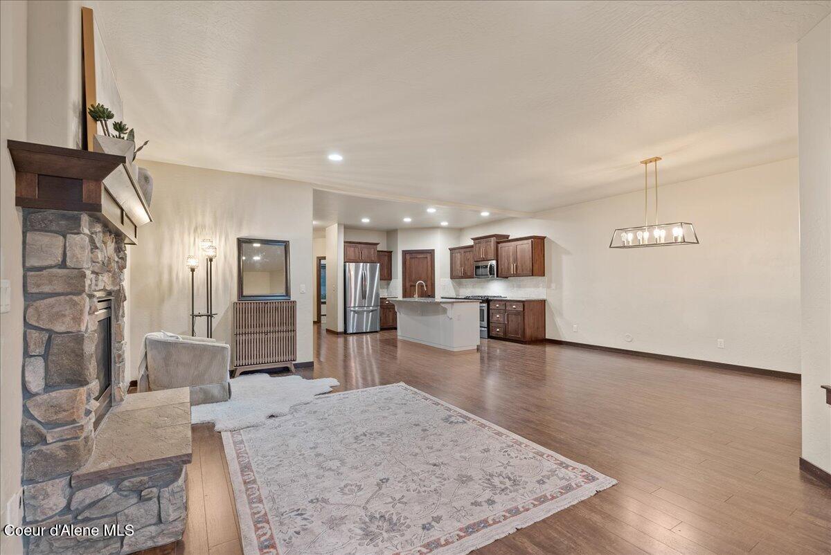 Coeur D'alene, Idaho, 83815, United States, 4 Bedrooms Bedrooms, ,2 BathroomsBathrooms,Residential,For Sale,1989025