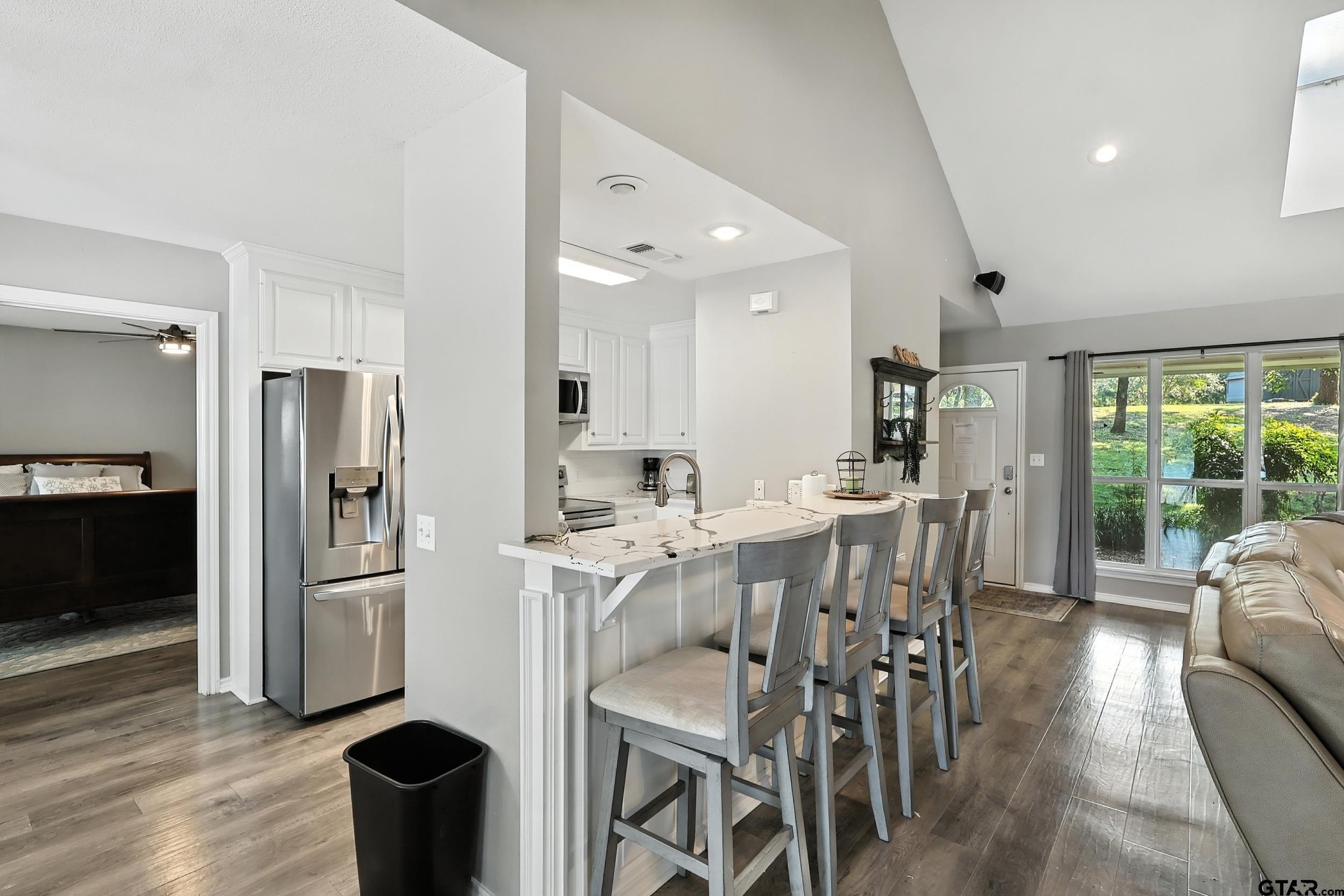 Pittsburg, Texas, 75686, United States, 3 Bedrooms Bedrooms, ,3 BathroomsBathrooms,Residential,For Sale,1977166