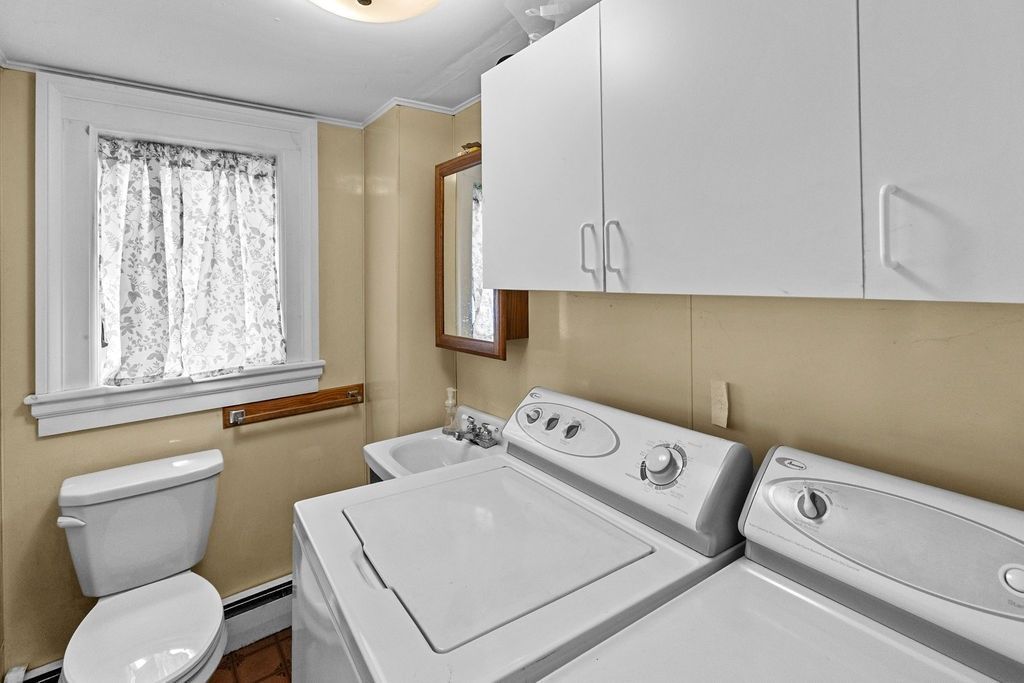 Delhi, New York, 13753, United States, 4 Bedrooms Bedrooms, ,2 BathroomsBathrooms,Residential,For Sale,1906001