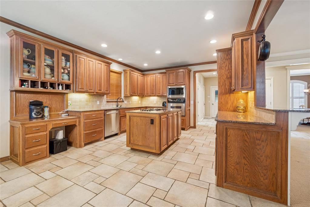 Edmond, Oklahoma, 73013, United States, 4 Bedrooms Bedrooms, ,5 BathroomsBathrooms,Residential,For Sale,1912730