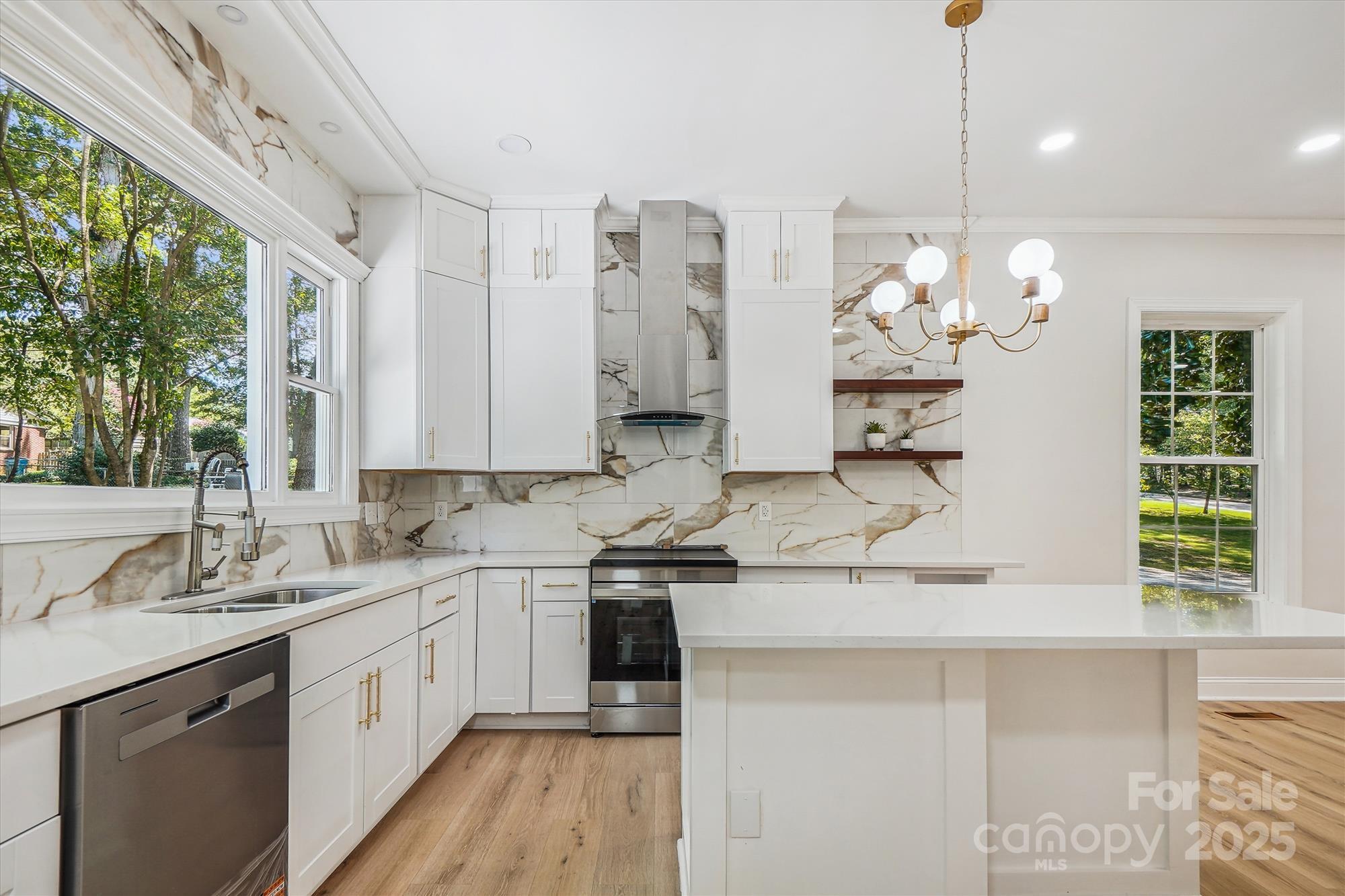 Fort Mill, South Carolina, 29715, United States, 4 Bedrooms Bedrooms, ,4 BathroomsBathrooms,Residential,For Sale,1898922