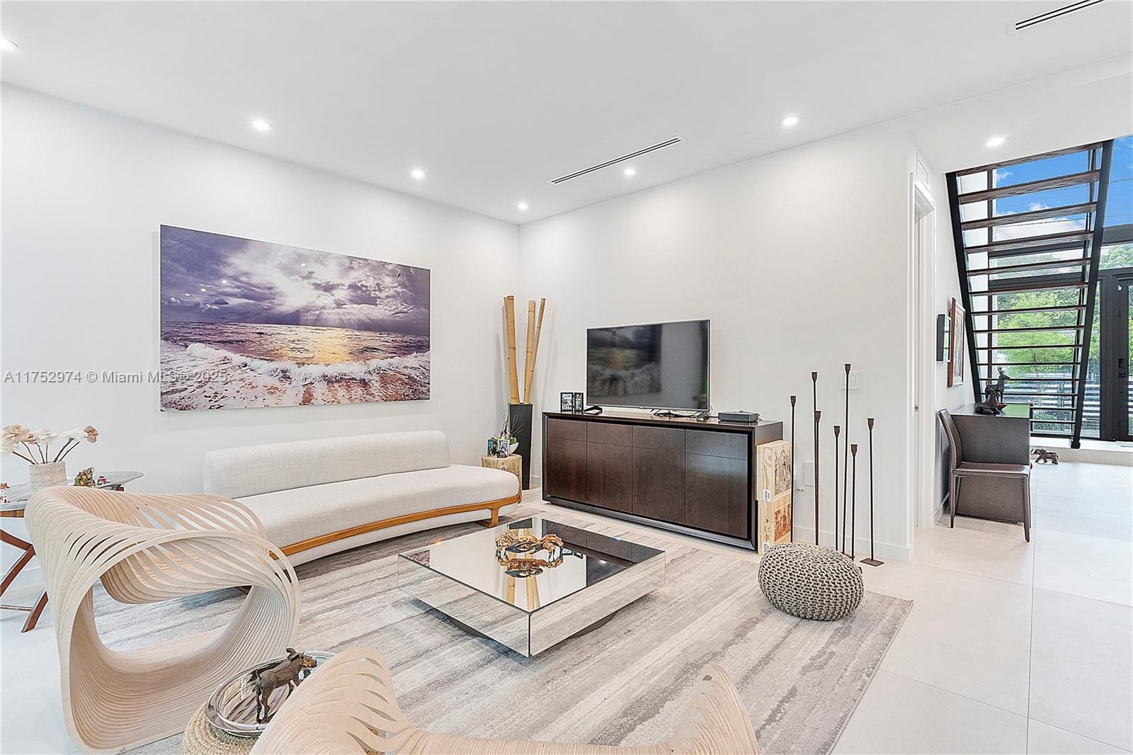 Miami, Florida, 33133, United States, 5 Bedrooms Bedrooms, ,5 BathroomsBathrooms,Residential,For Sale,1739354
